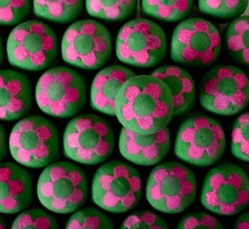 LUSH&nbsp;Secret Garden bath bomb,&nbsp;$5.25