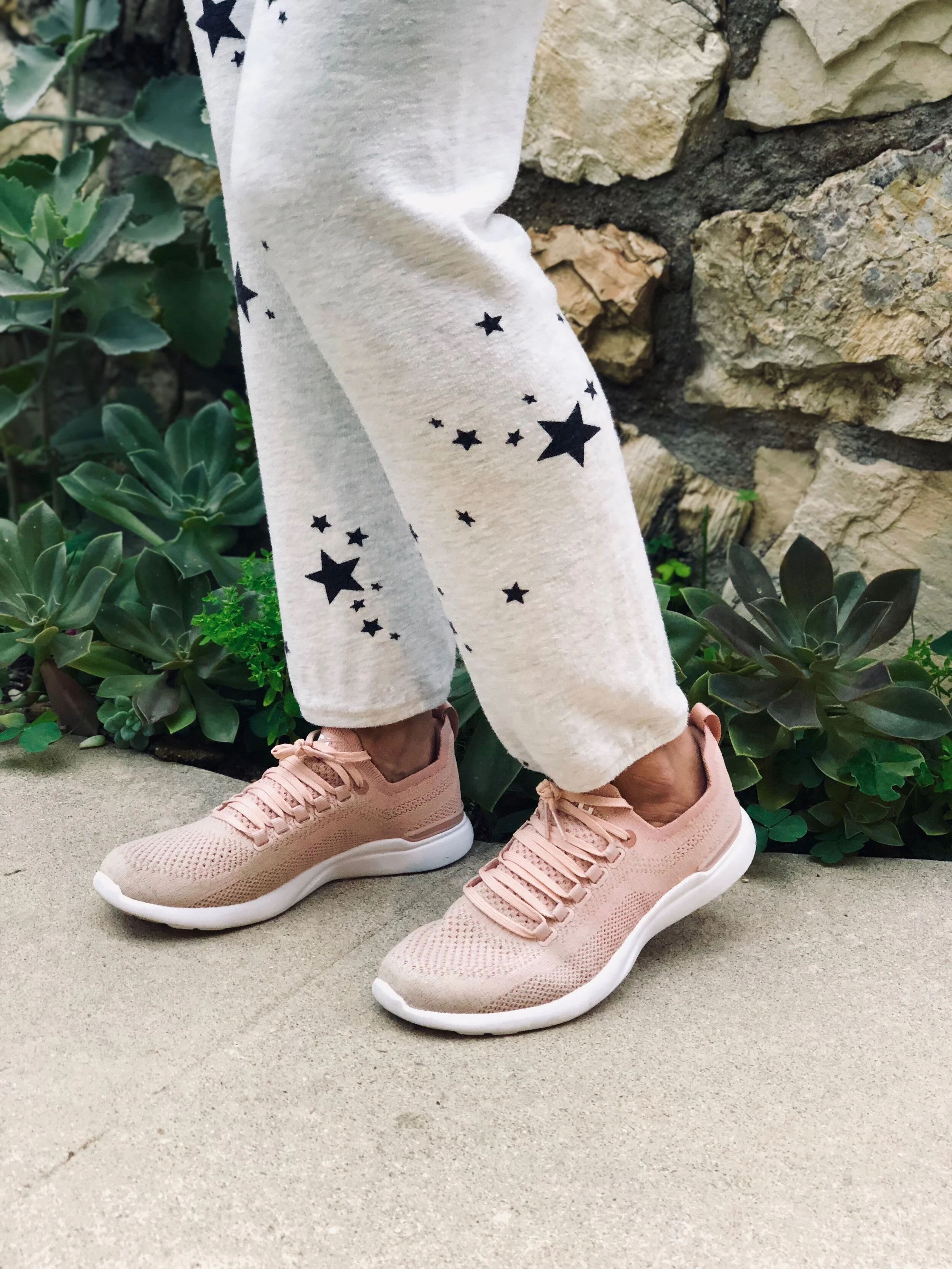 SHOP Monrow SweatsSHOP APL Shoes