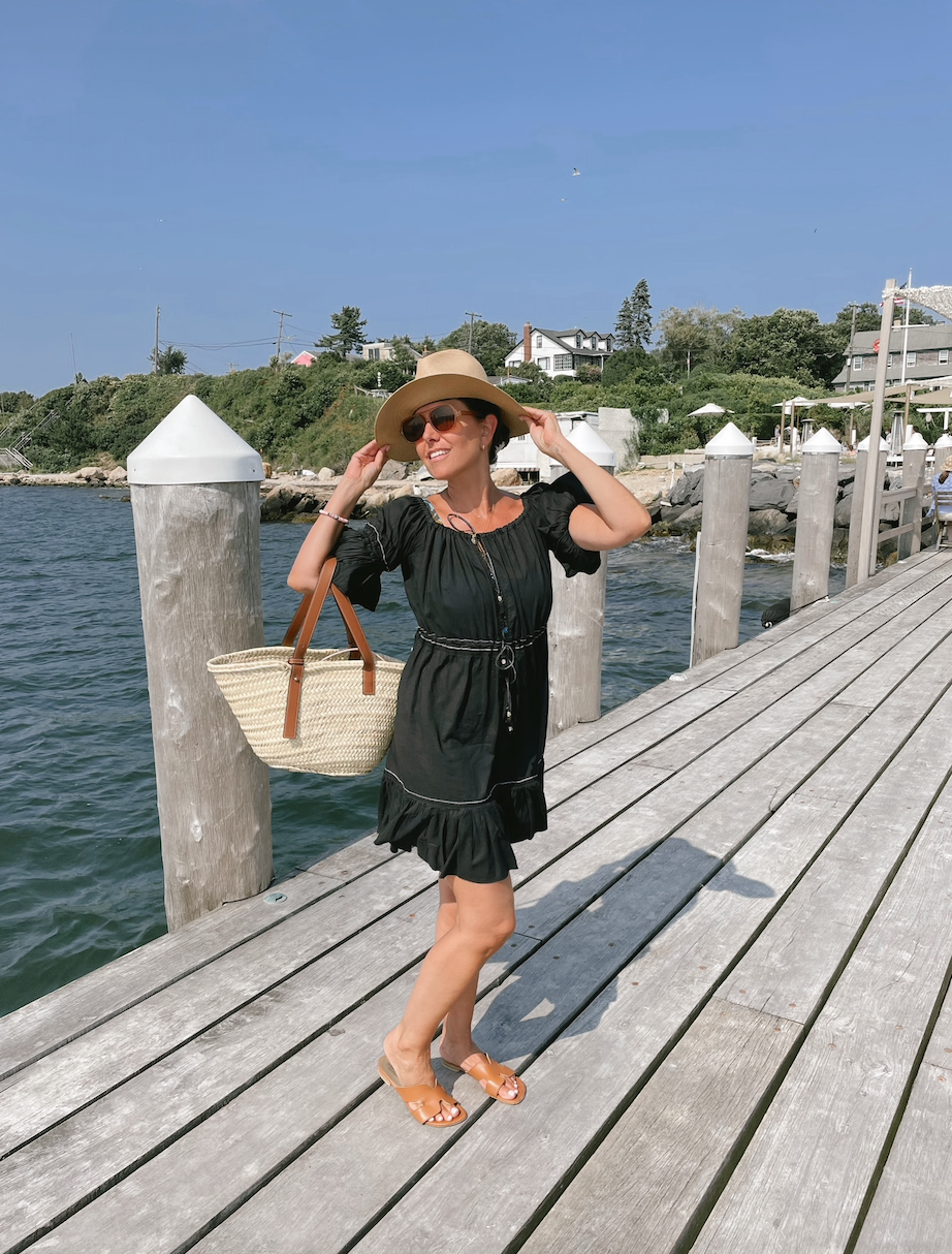 Shop Melissa’s bag by Loewe, Hat by Janessa Leone, Sunnies by Montague.