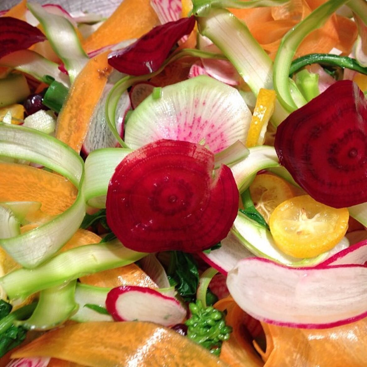 This dreary day calls for a light and bright salad. 

#salad #starter #catering #caterer #foodie #food #yum #bayarea #feedme #foodart #sf #oakland #napa #sonoma #sonomavalley #events #napavalley #wedding #corporate #foodinspo