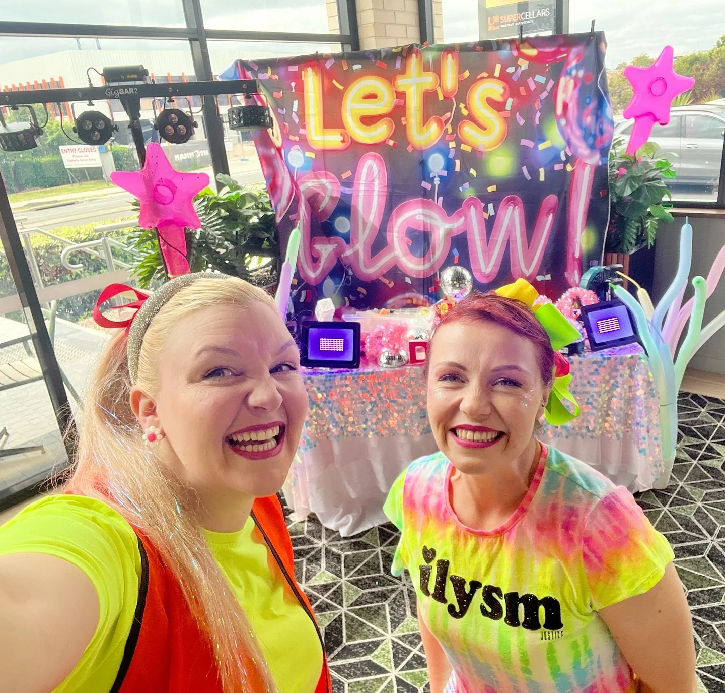 School holiday discos are one way to get all those wriggles out! 
This was a day time one- but at night it GLOWS even more!!! 
Thanks for having us @gregohotel