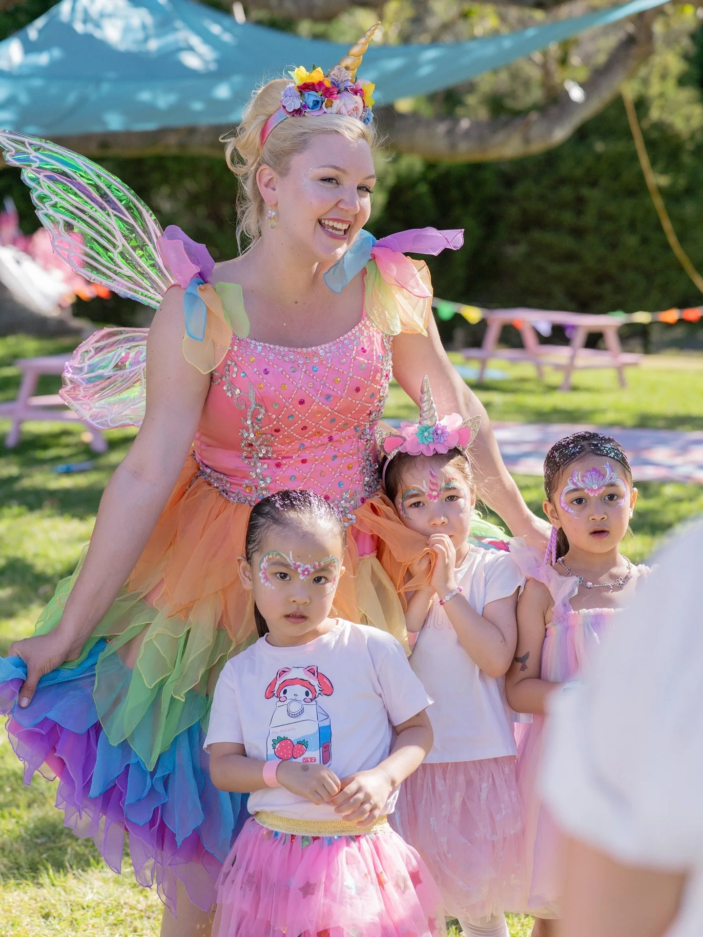 Unicorns, glitter, rainbows&hellip; oh my! 🦄💖

The @adorableunicornfestival was bursting with colour and smiles  and I had the joy of painting all the little unicorns and fairy faces that came my way! 🎨✨

Hair dreams brought to life by @manemerise