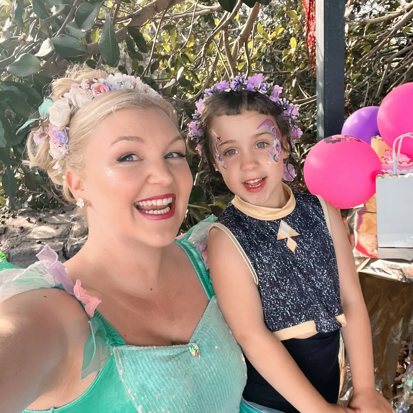 When you book a fairy but it&rsquo;s a Kpop theme party! 
Better believe we played all the songs, covered the park in bubbles, did games/ activities and face painting! 
They looooved it and we always love to hear the words &ldquo;best party ever&rdqu