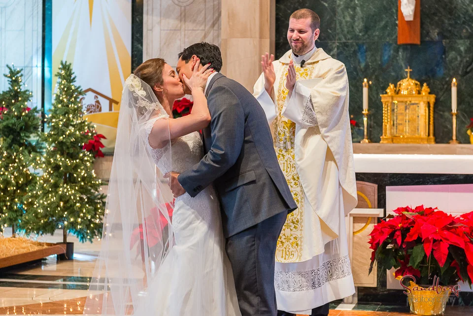 Liz and Bob's Intimate Winter Ceremony