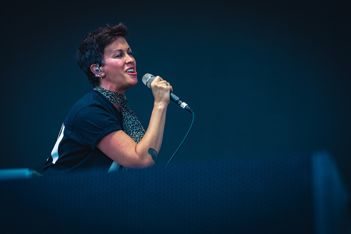 Alanis Morissette, Arroyo Seco 2018 Sunday, The Oaks 2.jpg