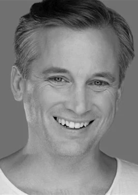 Ian-Stenlake-headshot-20171110-285x403.jpg