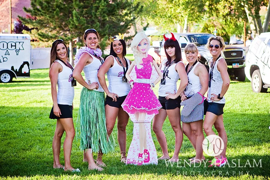 Alot of you have asked, "what's with the Barbie on the Wall? Is it supposed to represent some GPP ideal?" Haha. Nope. Just the theme of our Red Rock team. Nice running girls (Wendy, Candice, Nikki, Amanda, Janetha, Amy).