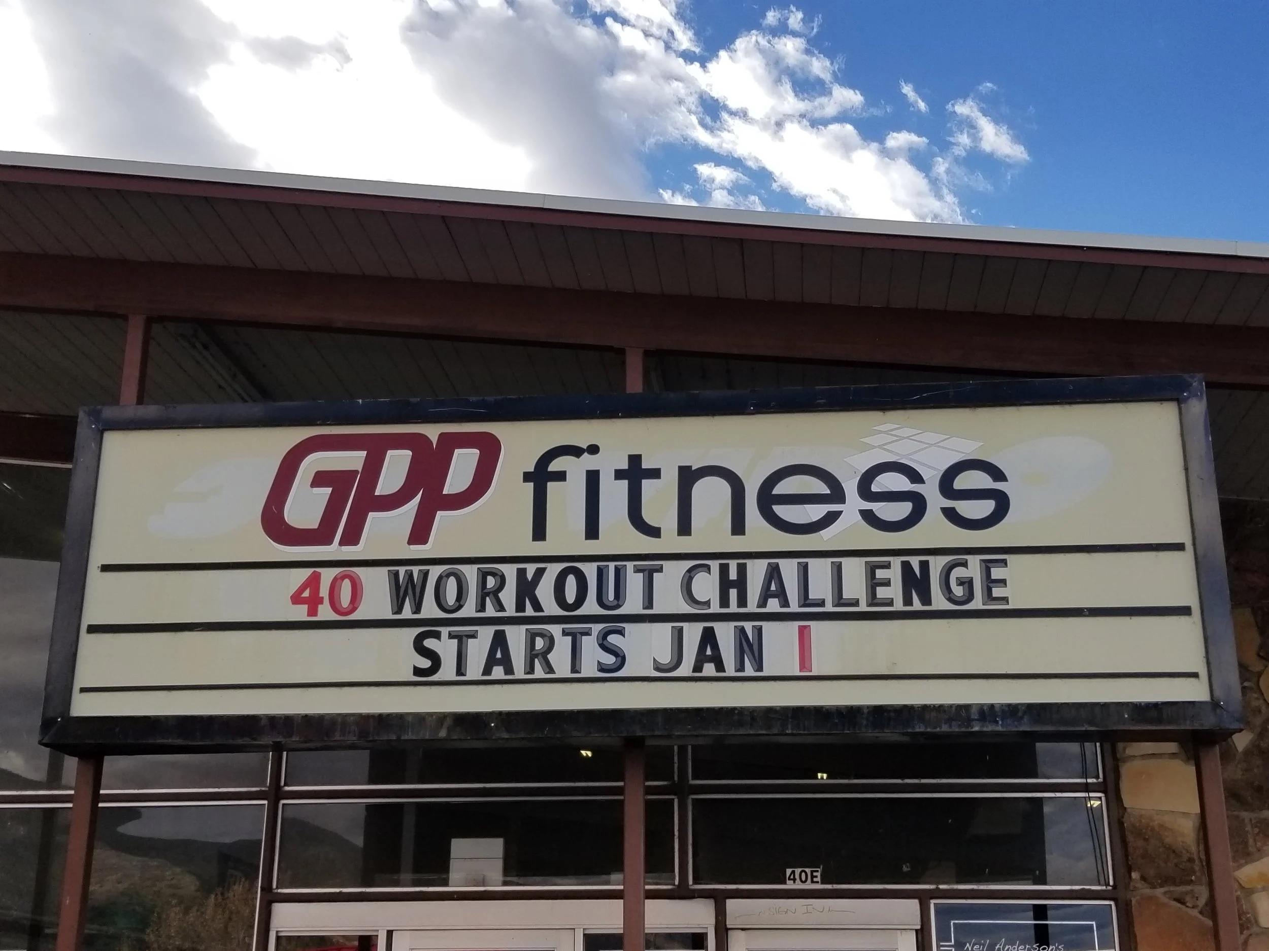 It's super simple, you commit to 40 workouts (I'll program 26 of them), do them and get a reward. Actually, you'd get more fitness too! It's a twofer! 
