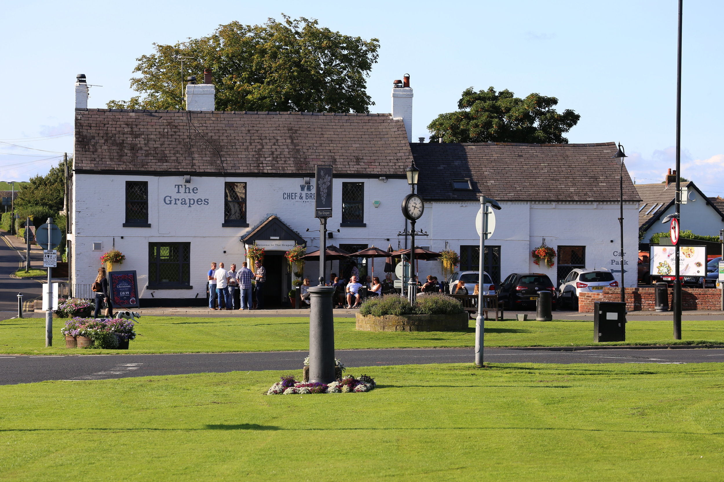 23 - The Grapes, Wrea Green.JPG