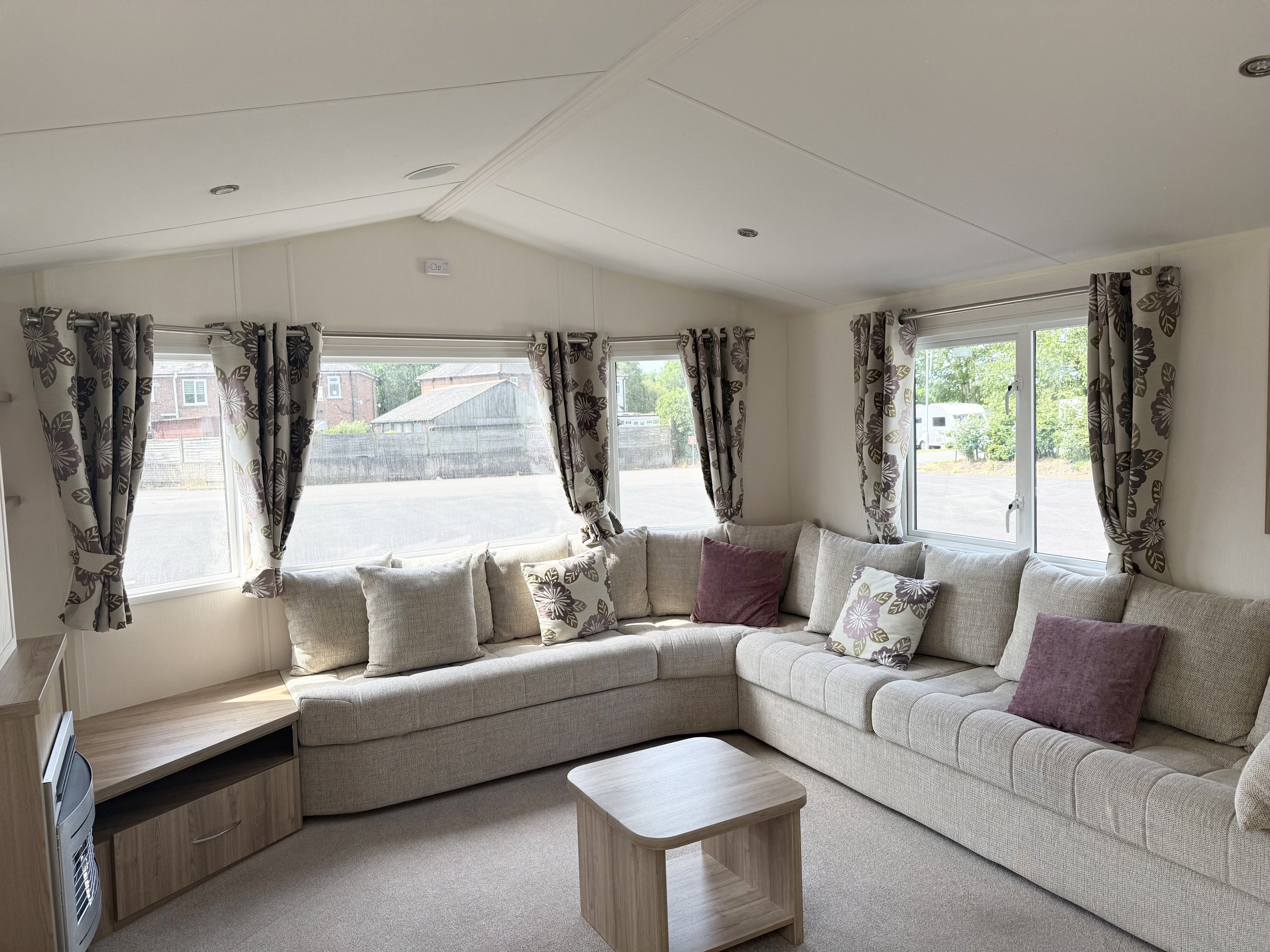 Willerby Rio Premier 2014 (37 x 12) Pitch 129