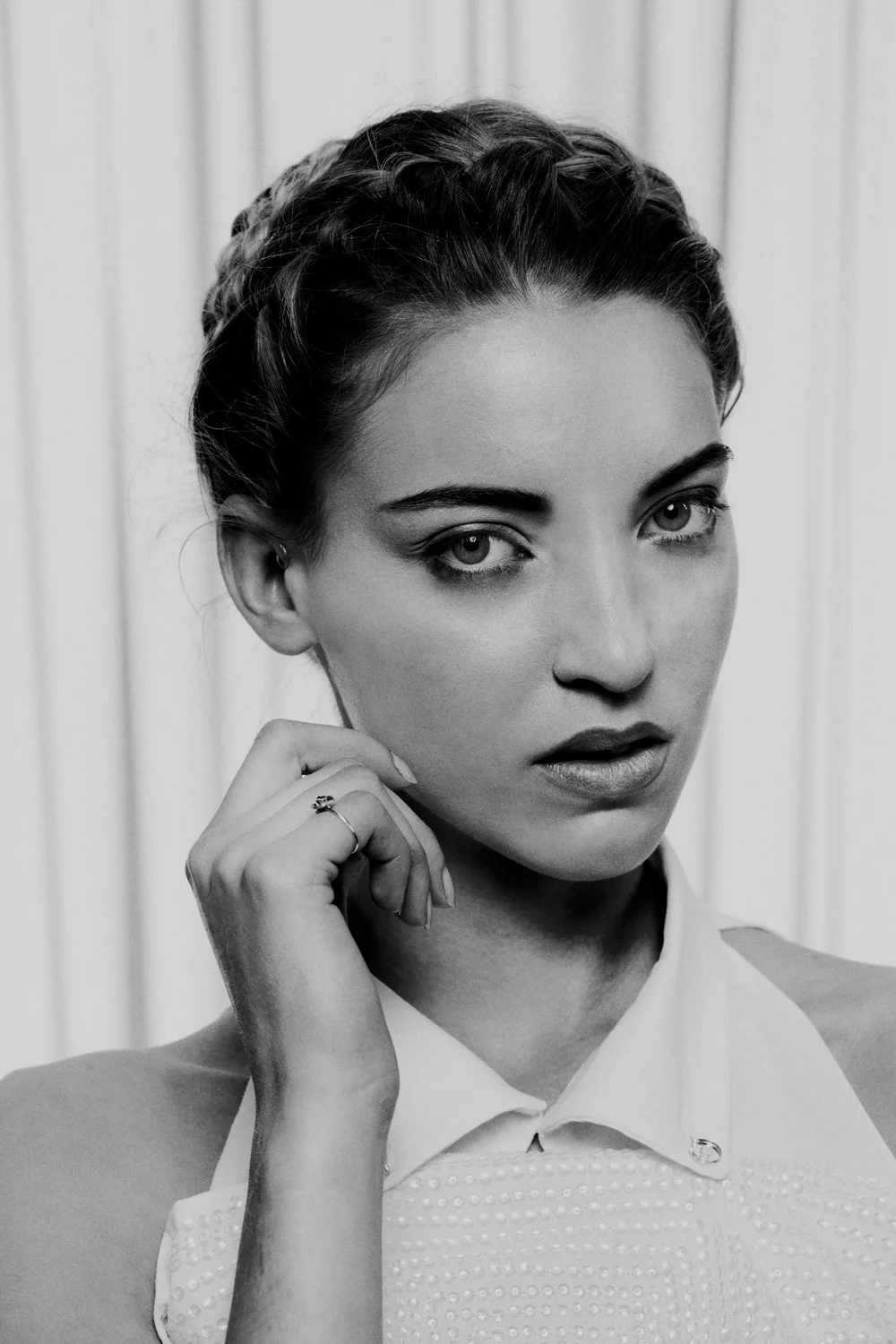  ​Estelle / Marilyn Agency  Hair/MUA: Kenji Noma 
