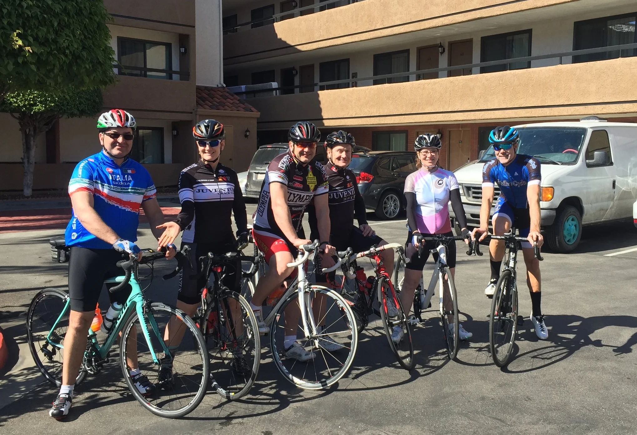 The group got in some warm weather road rides between track sessions. Wonderful!!