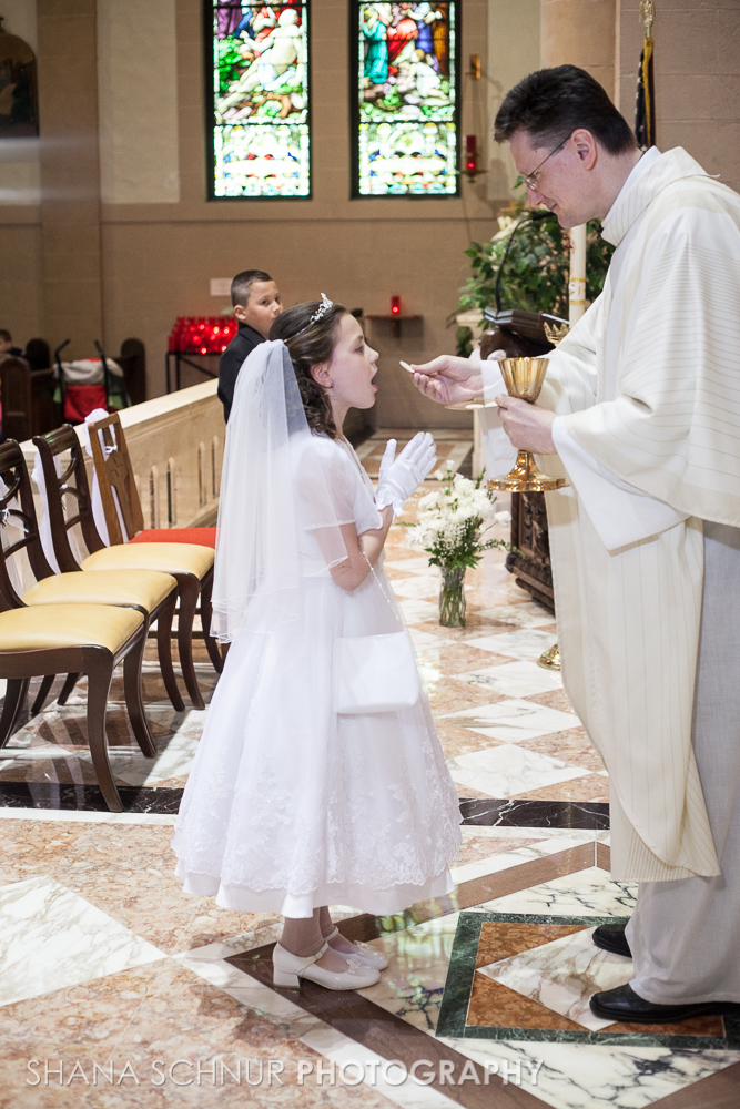 Communion6-01-2014-Shana-Schnur-Photography-042.jpg