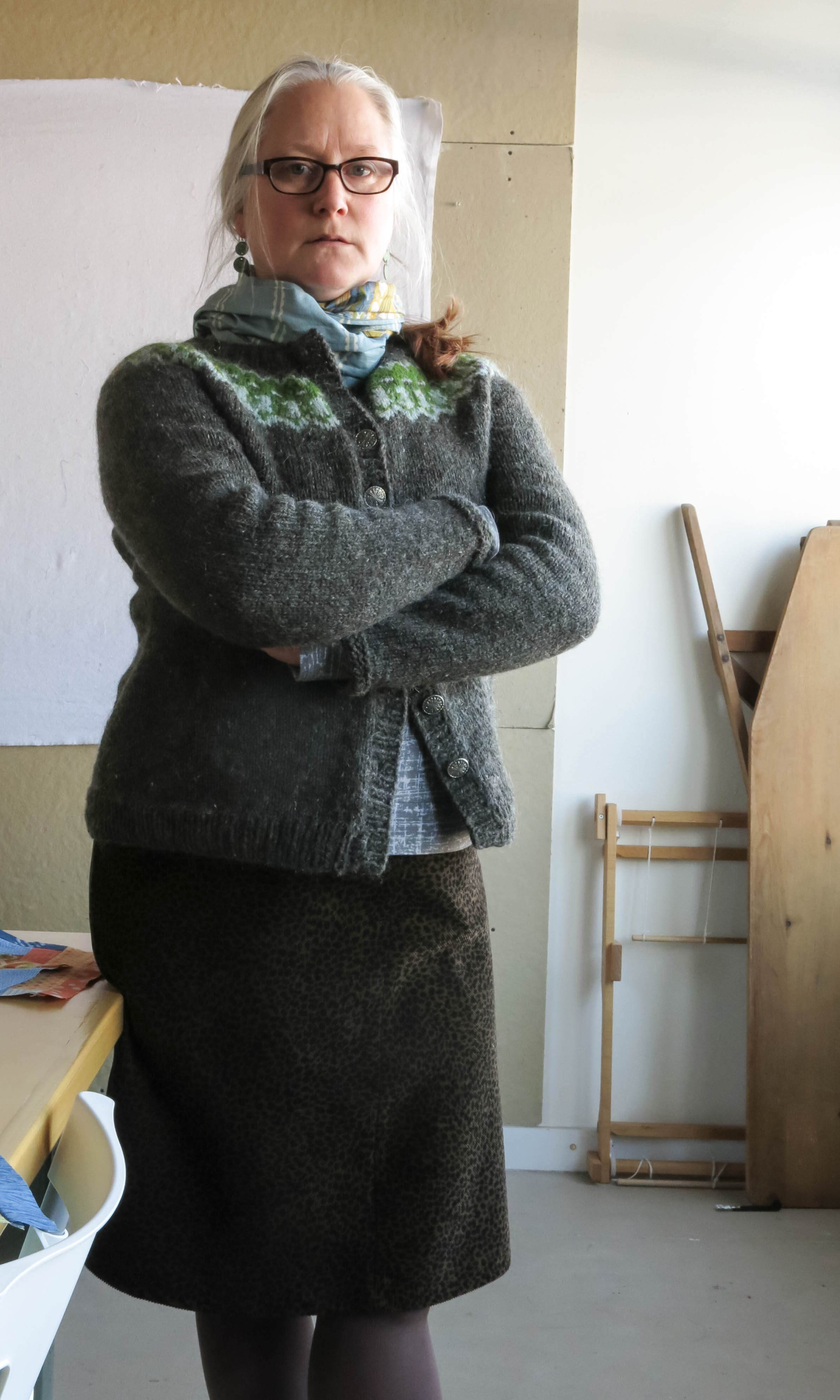 My uniform: front, a Ginger skirt in corduroy, a Renfrew in Jersey and my Strokkur in Peace Fleece