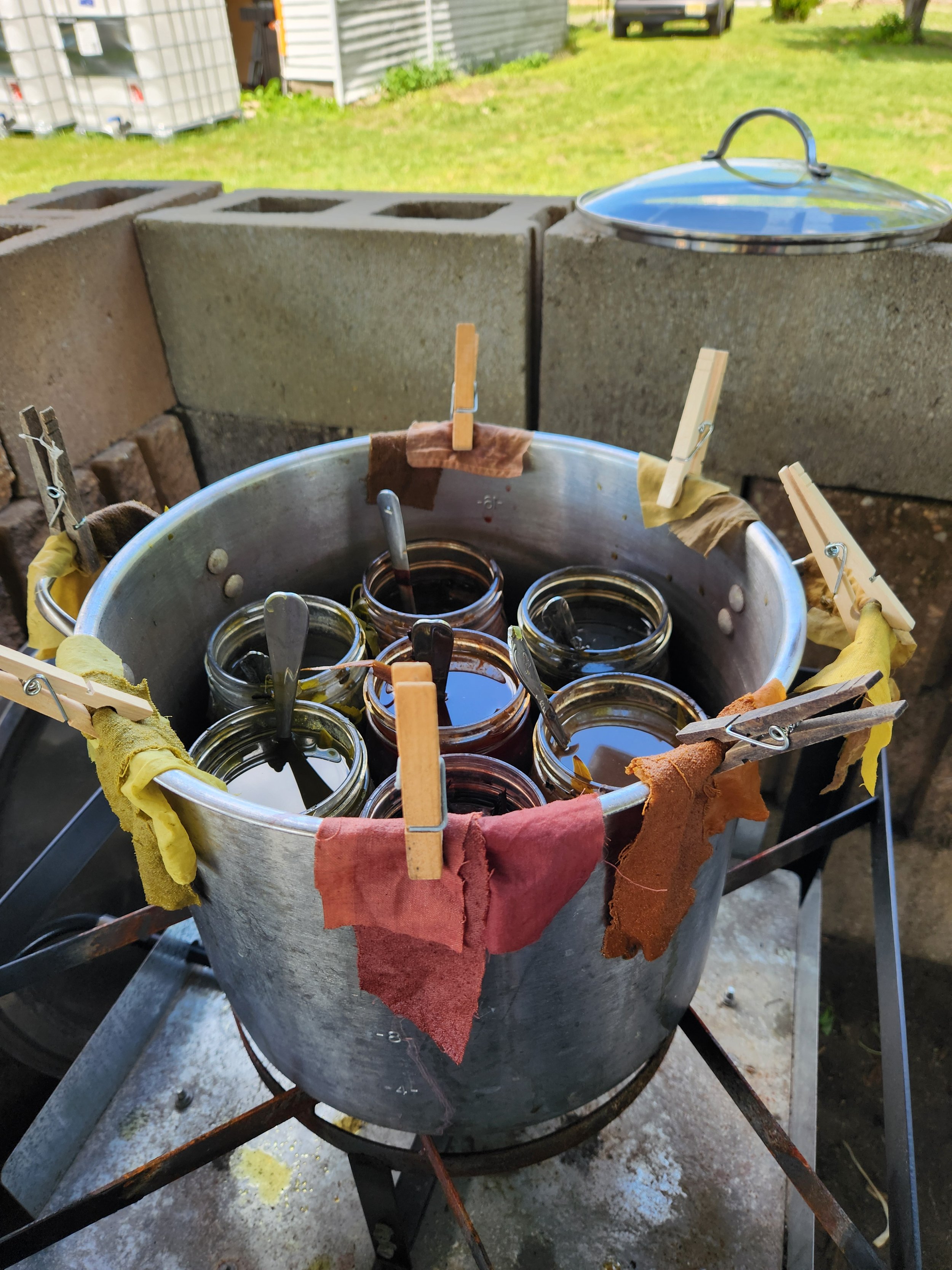 Found color test pot.jpg