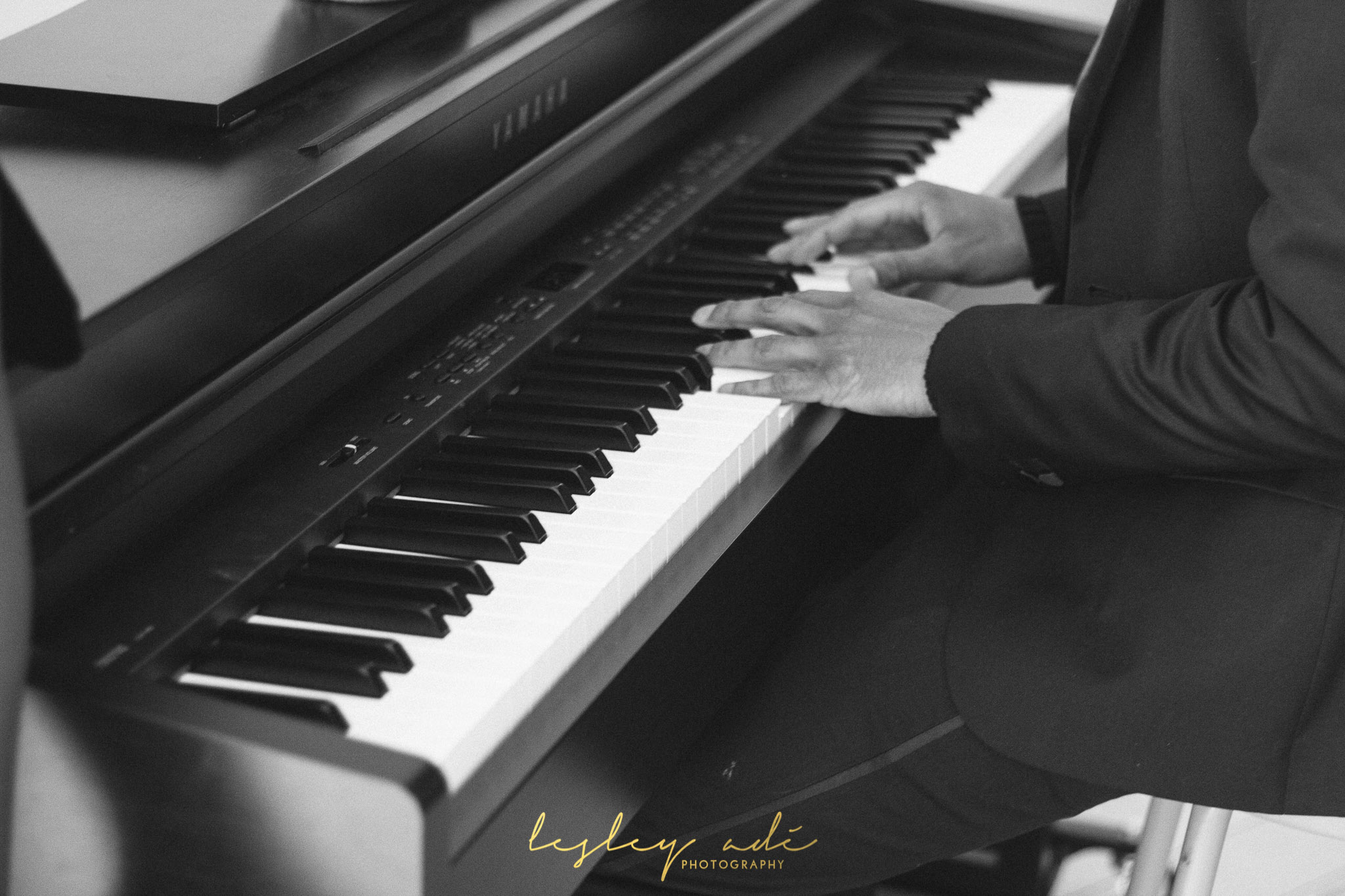 troy engagement session_lesleyade_photography-3.jpg