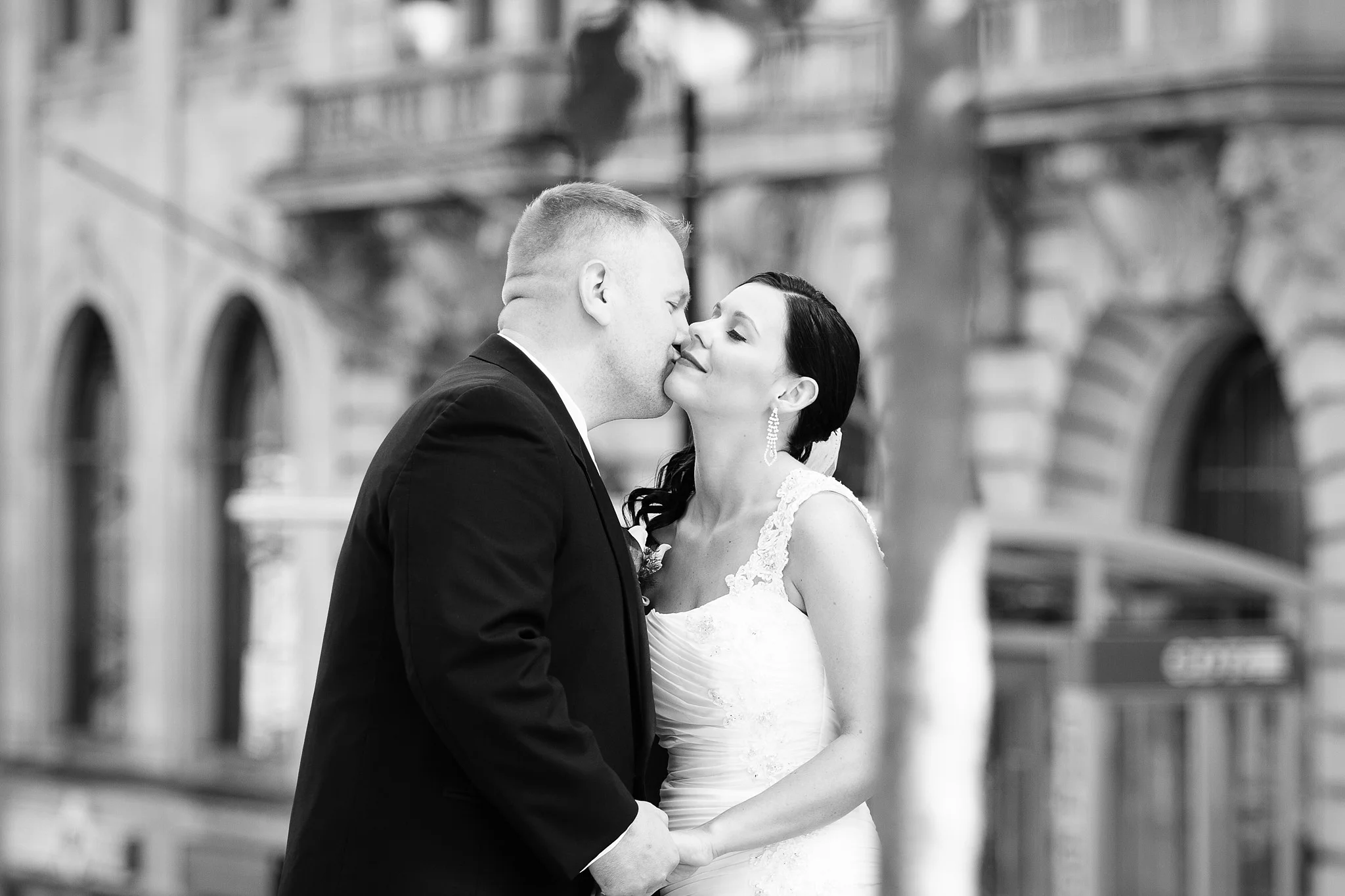 lesleyadephoto_downtown_albany_wedding-3.jpg