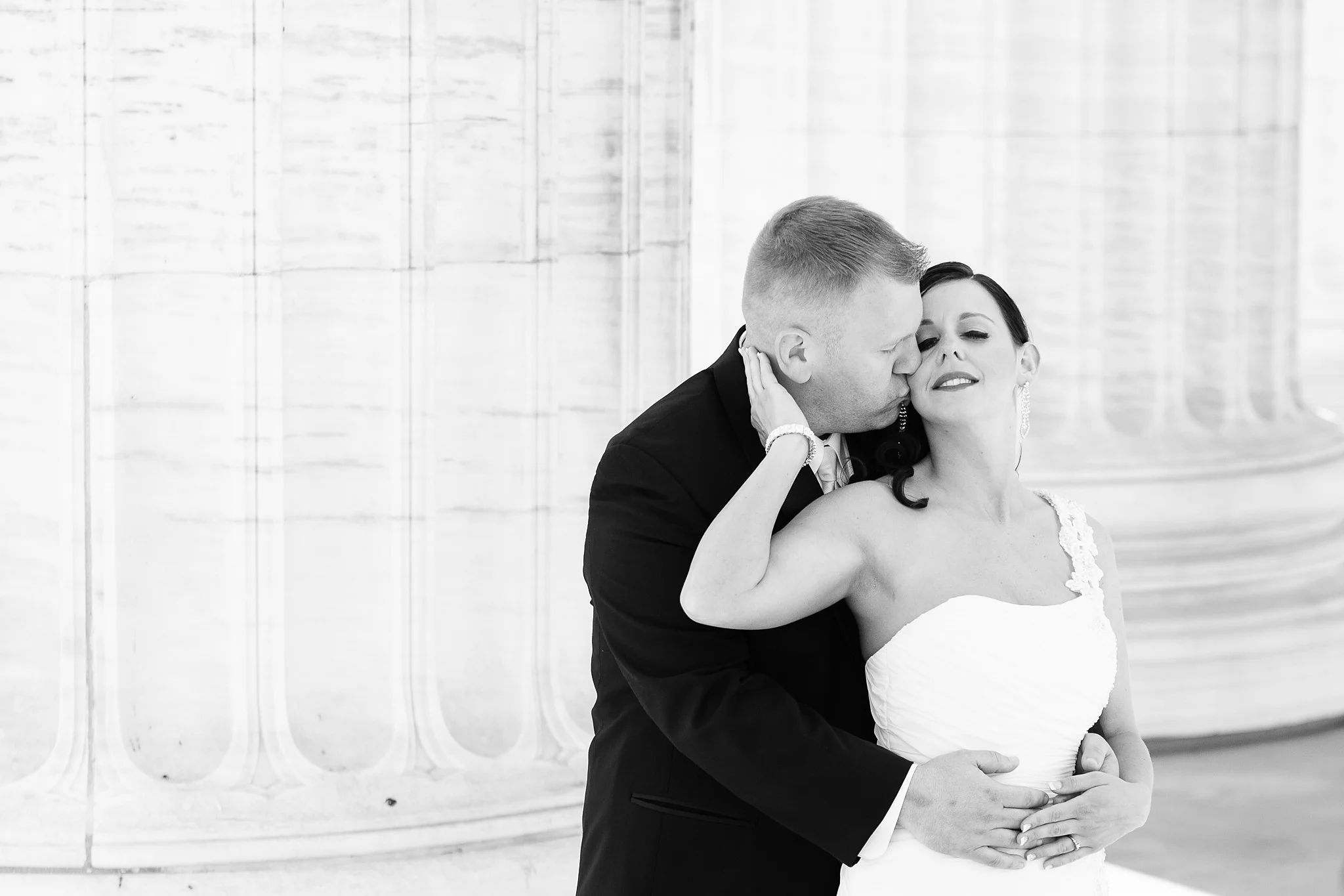 lesleyadephoto_downtown_albany_wedding-5.jpg