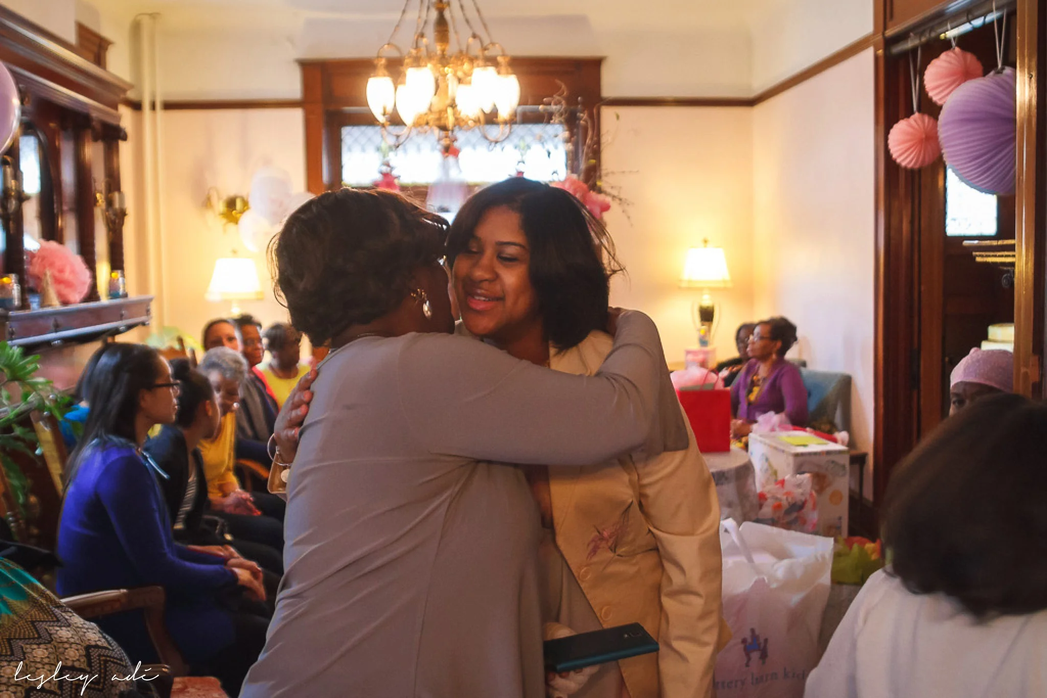 baby shower_lesleyadephoto-37.jpg