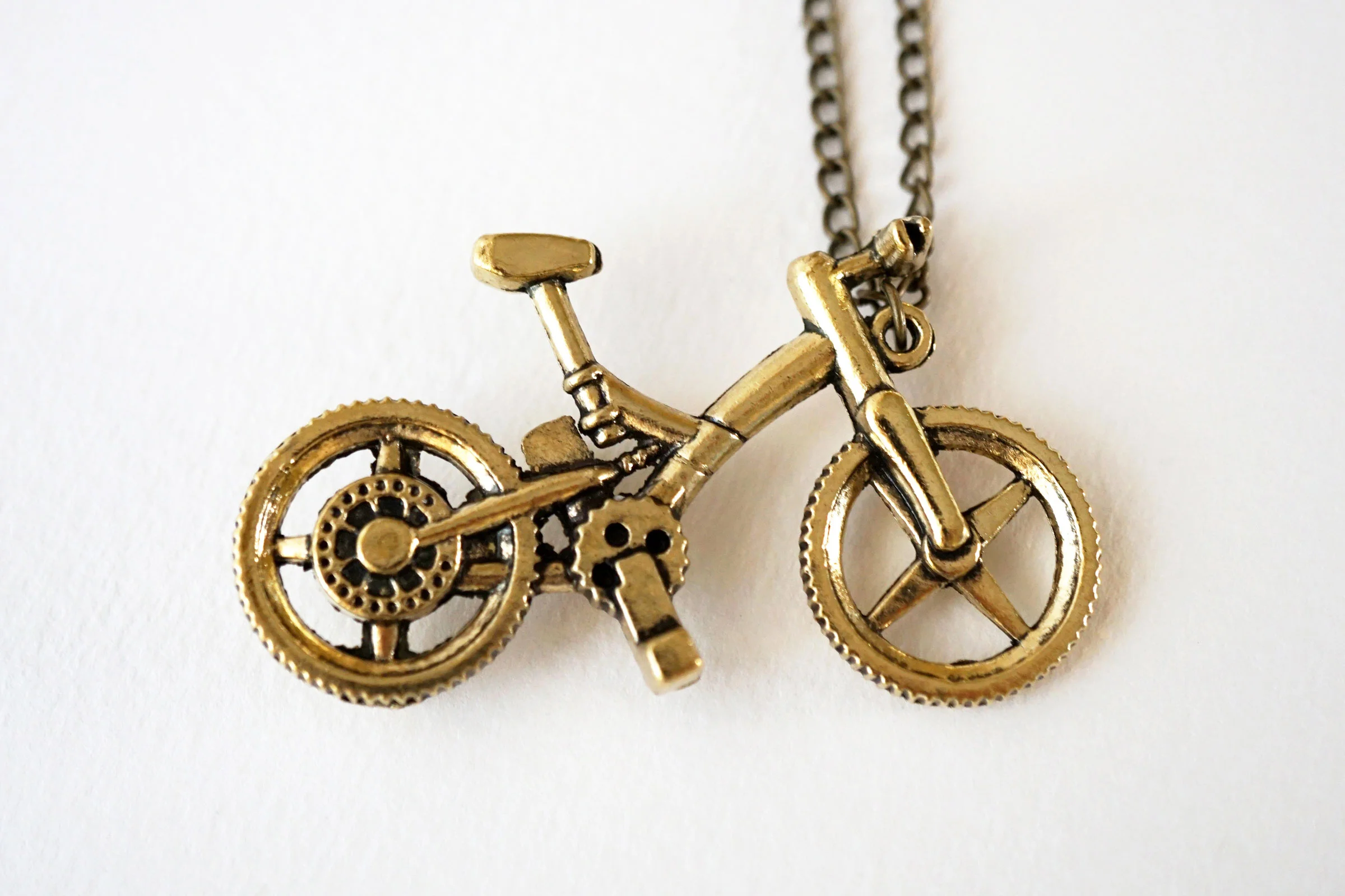 JL_VintageBicycleNecklace_NLs.jpg