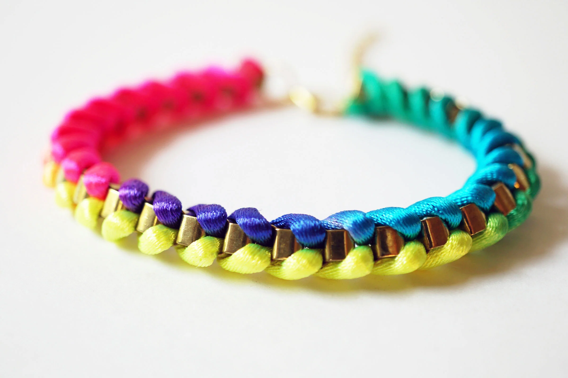 JL_ADEL_RopeWeavingBracelet_Multi_D1_NLs.jpg