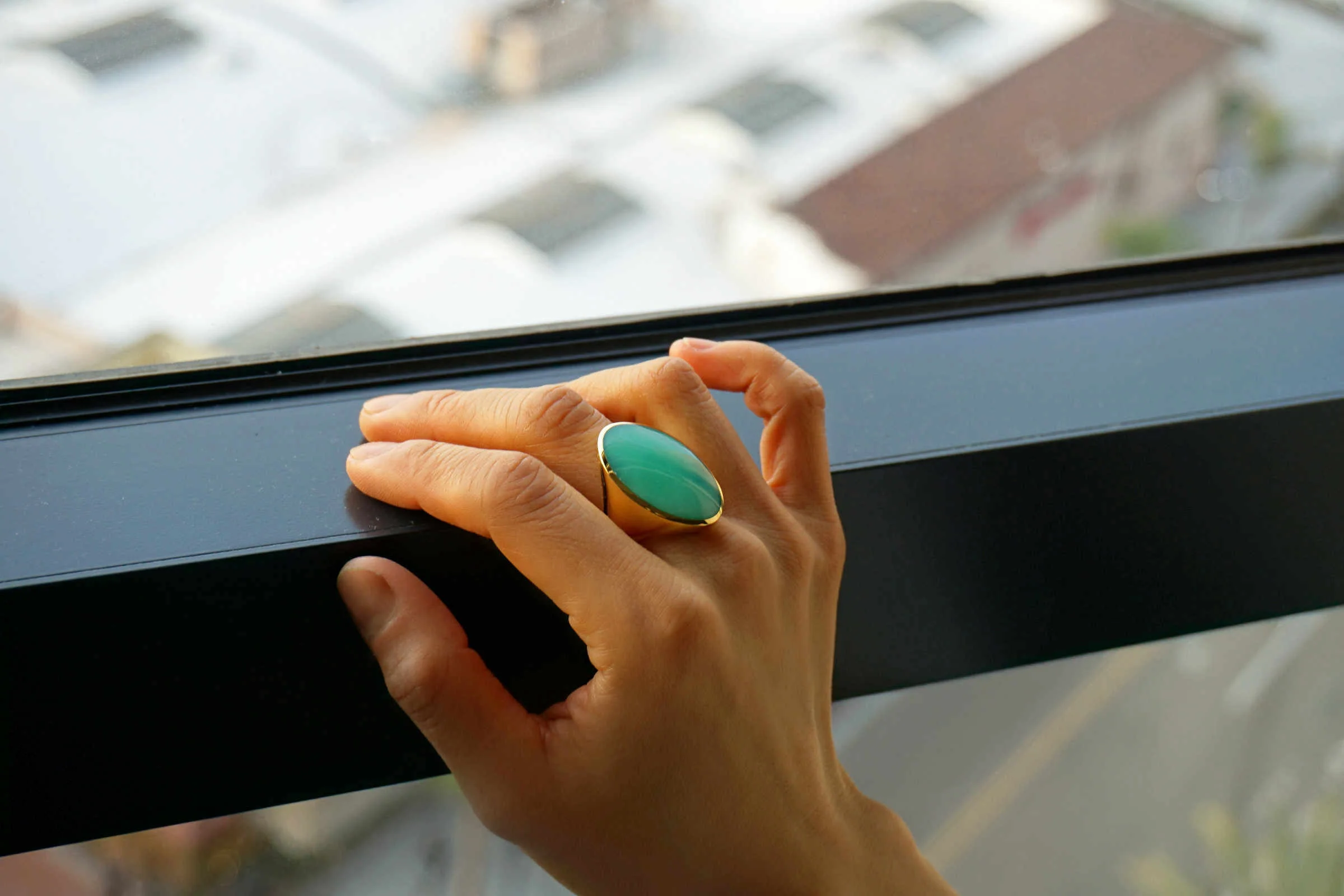ChrysopraseRing_Lifestyle3s.jpg