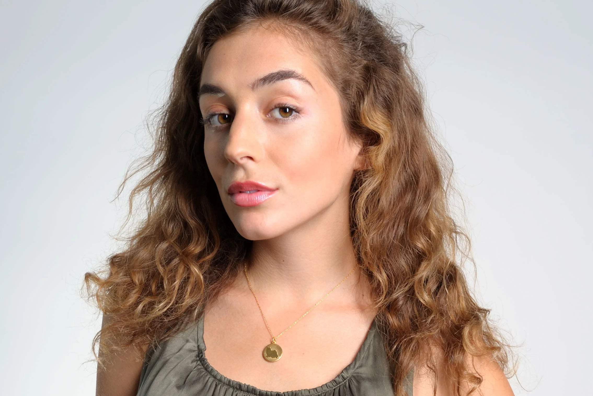 Model_GoldPendant_s.jpg