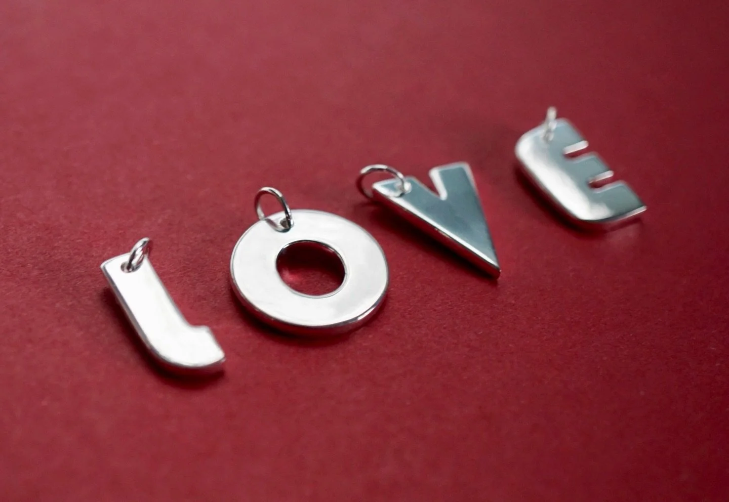 Love is in the air ❤️ Wish everyone a very sweet Valentine&rsquo;s Day! 💕