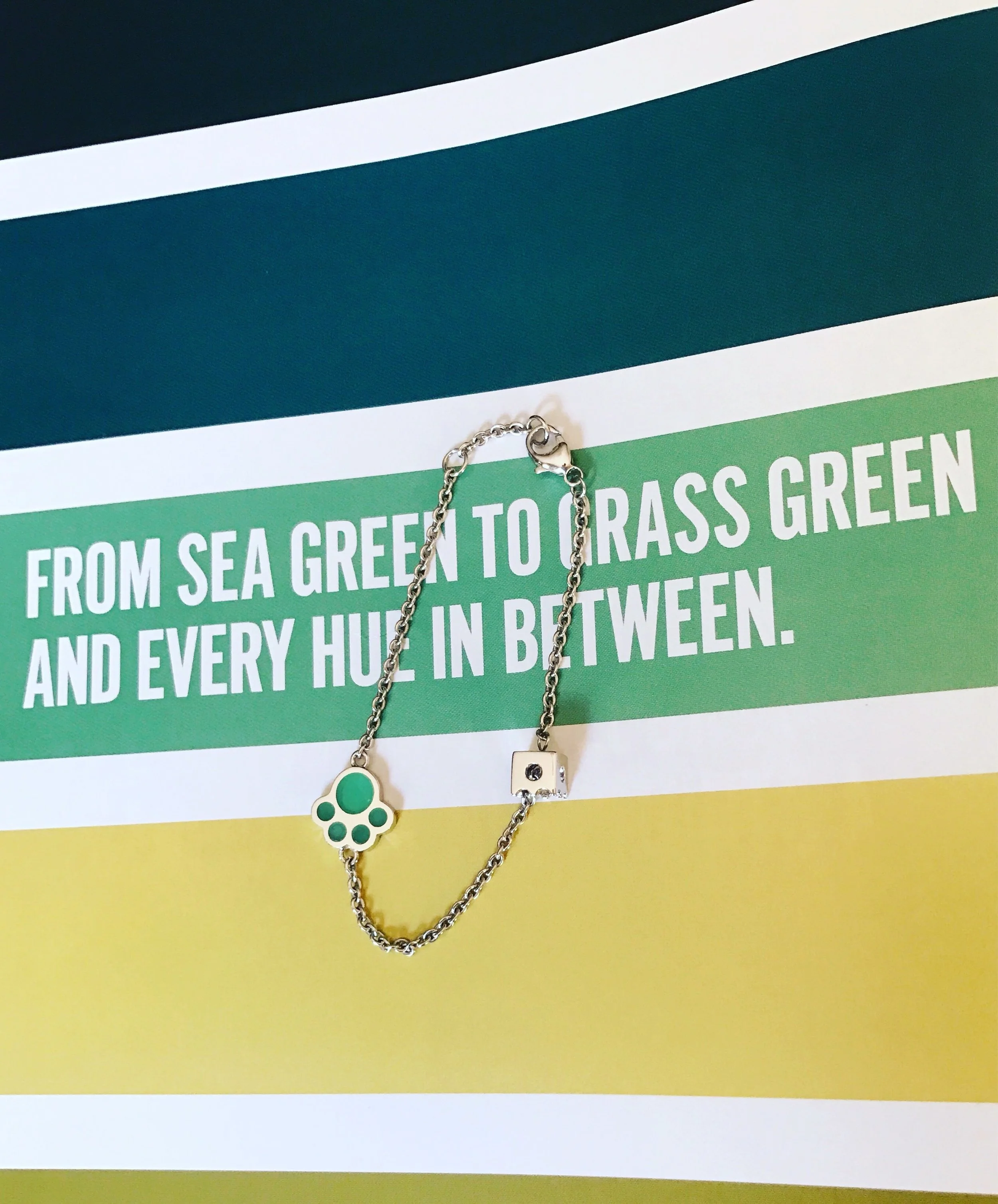 The color of the season 💚