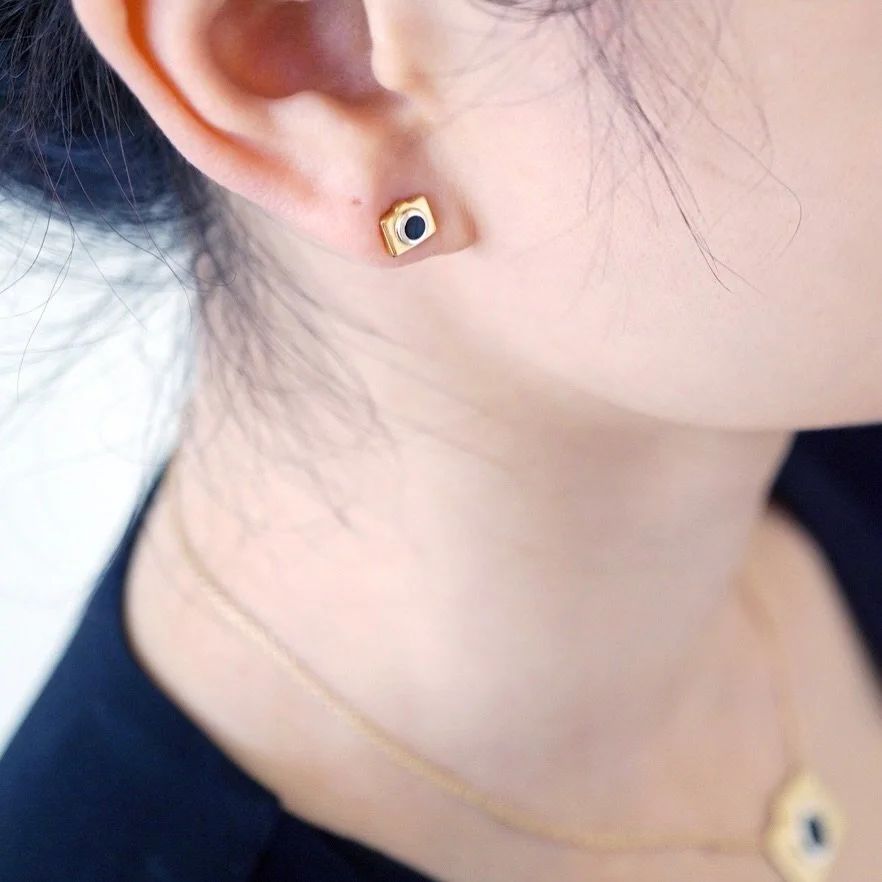 Uniquely You 📸🤩🧡 Camera Stud Earrings