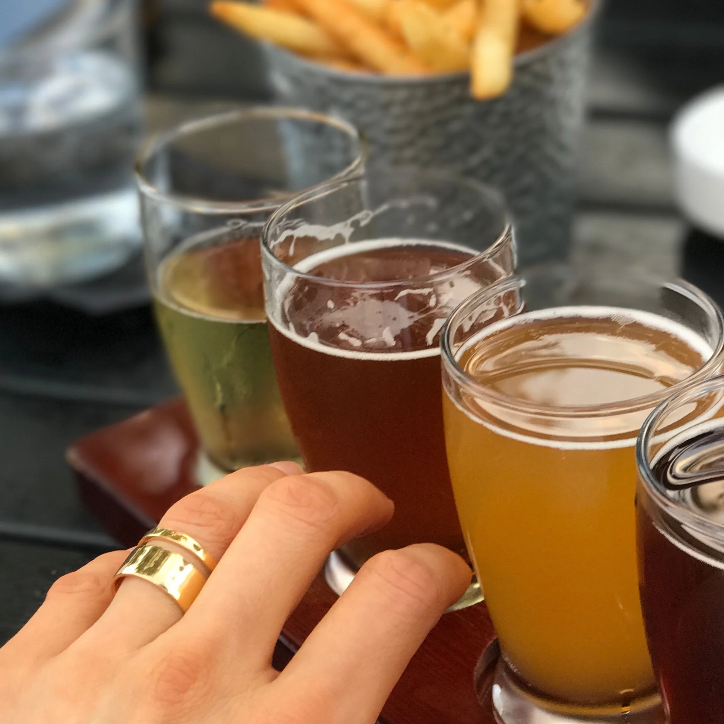 Have a wonderful Labor Day weekend, everyone! 🍻🥰