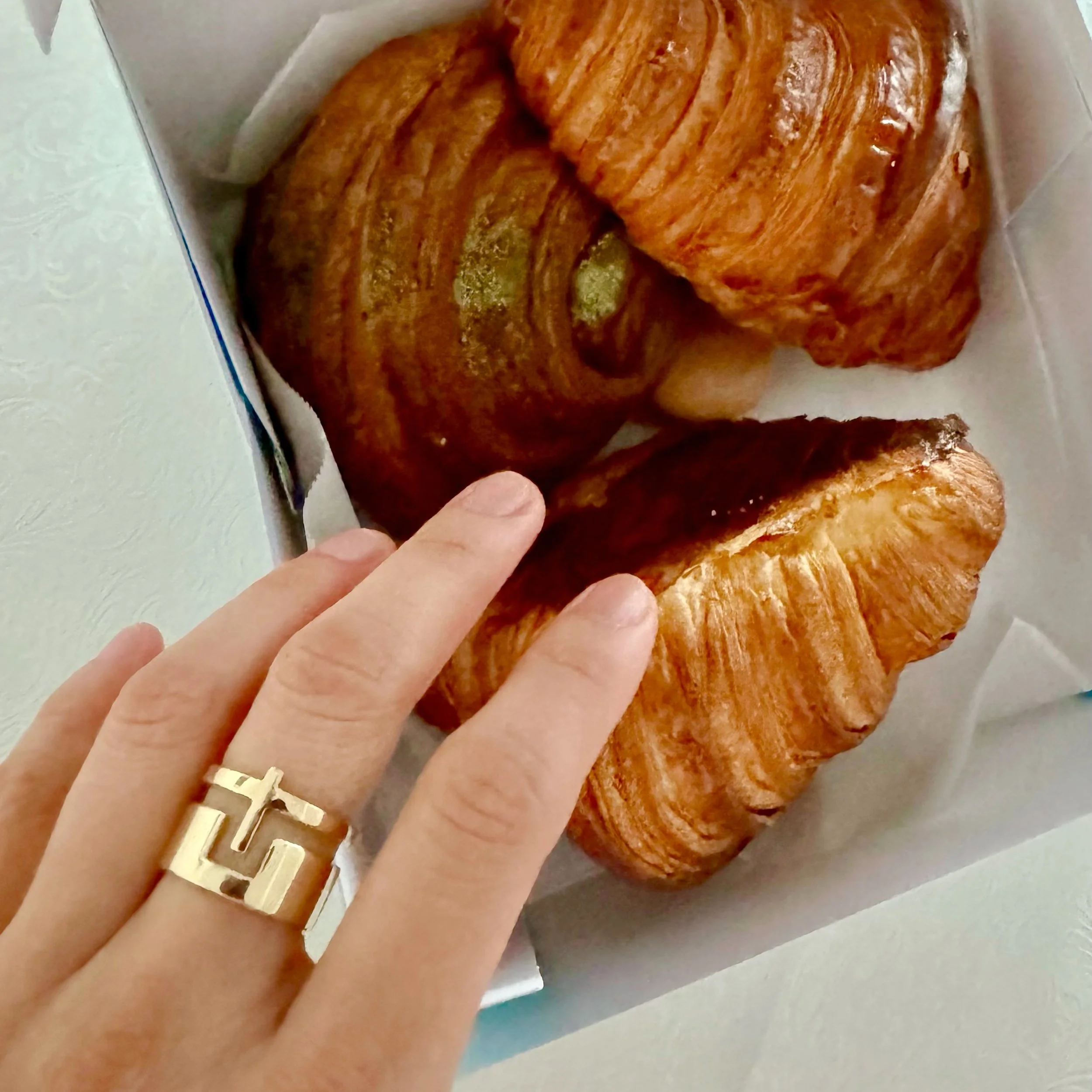 The afternoon treat everyone loves 😋🥰 
🧡 Reagan Ring
