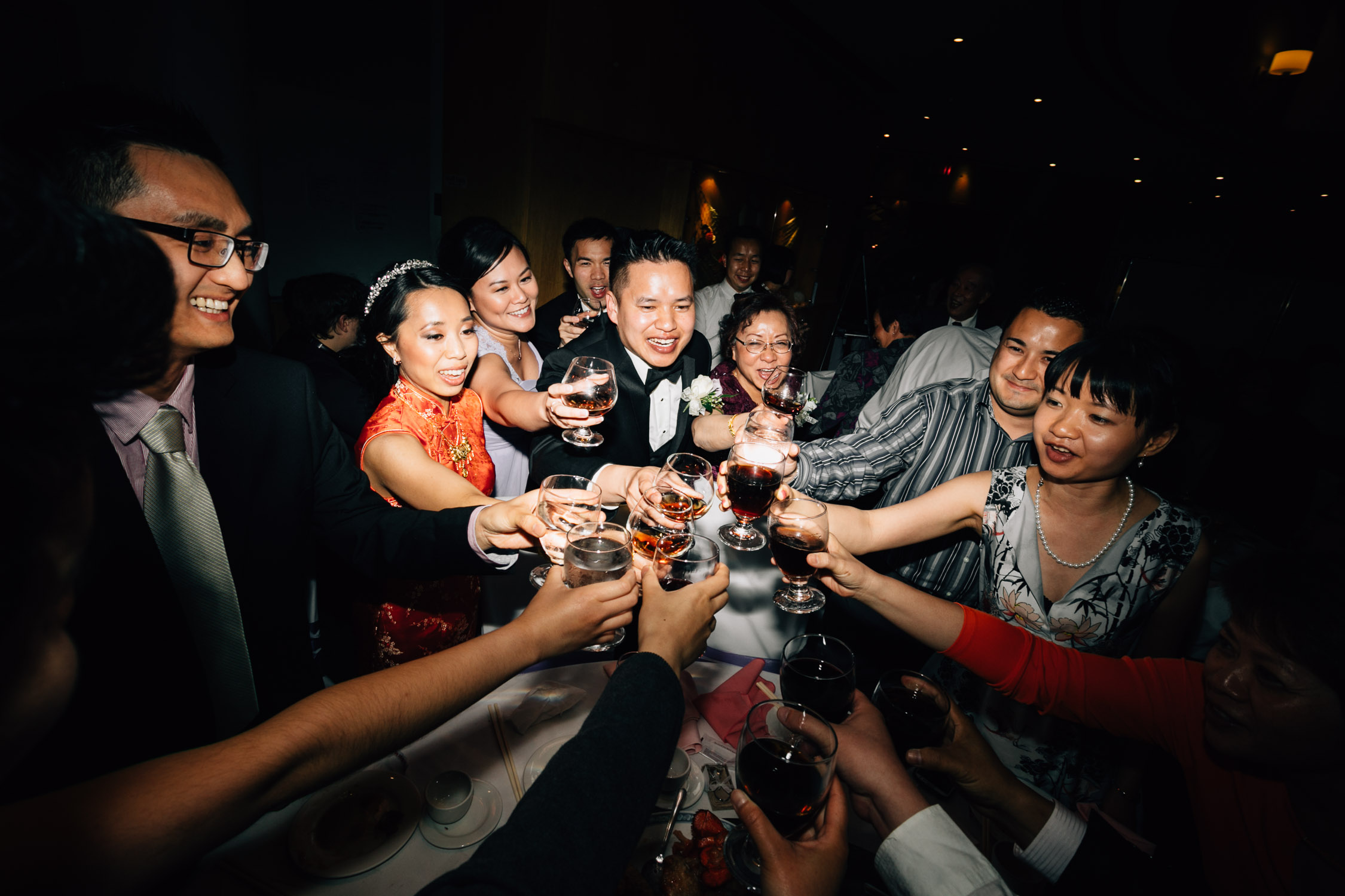 table toasting vancouver wedding reception sun sui wah