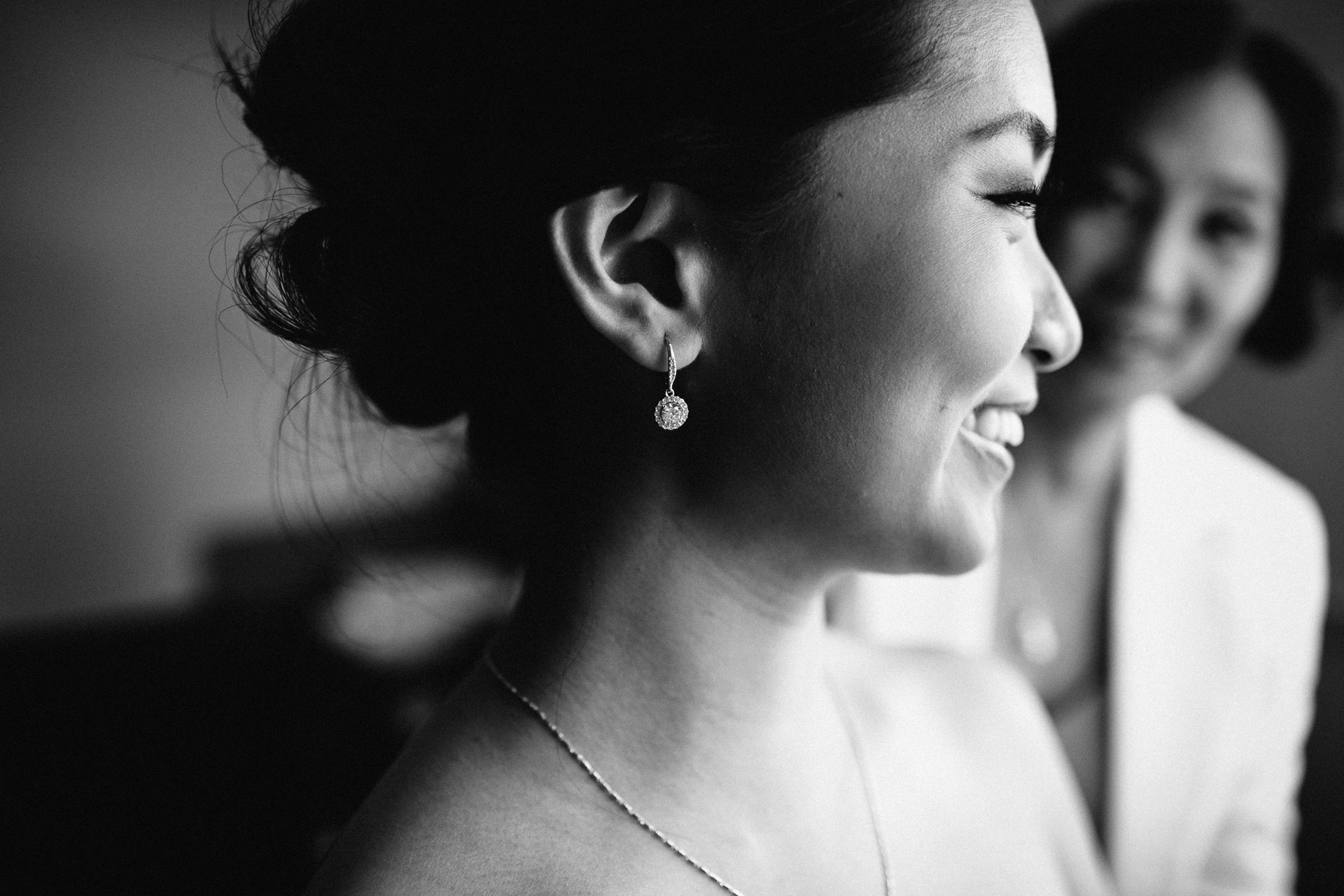 bride and bride's mom in vancouver wedding photography