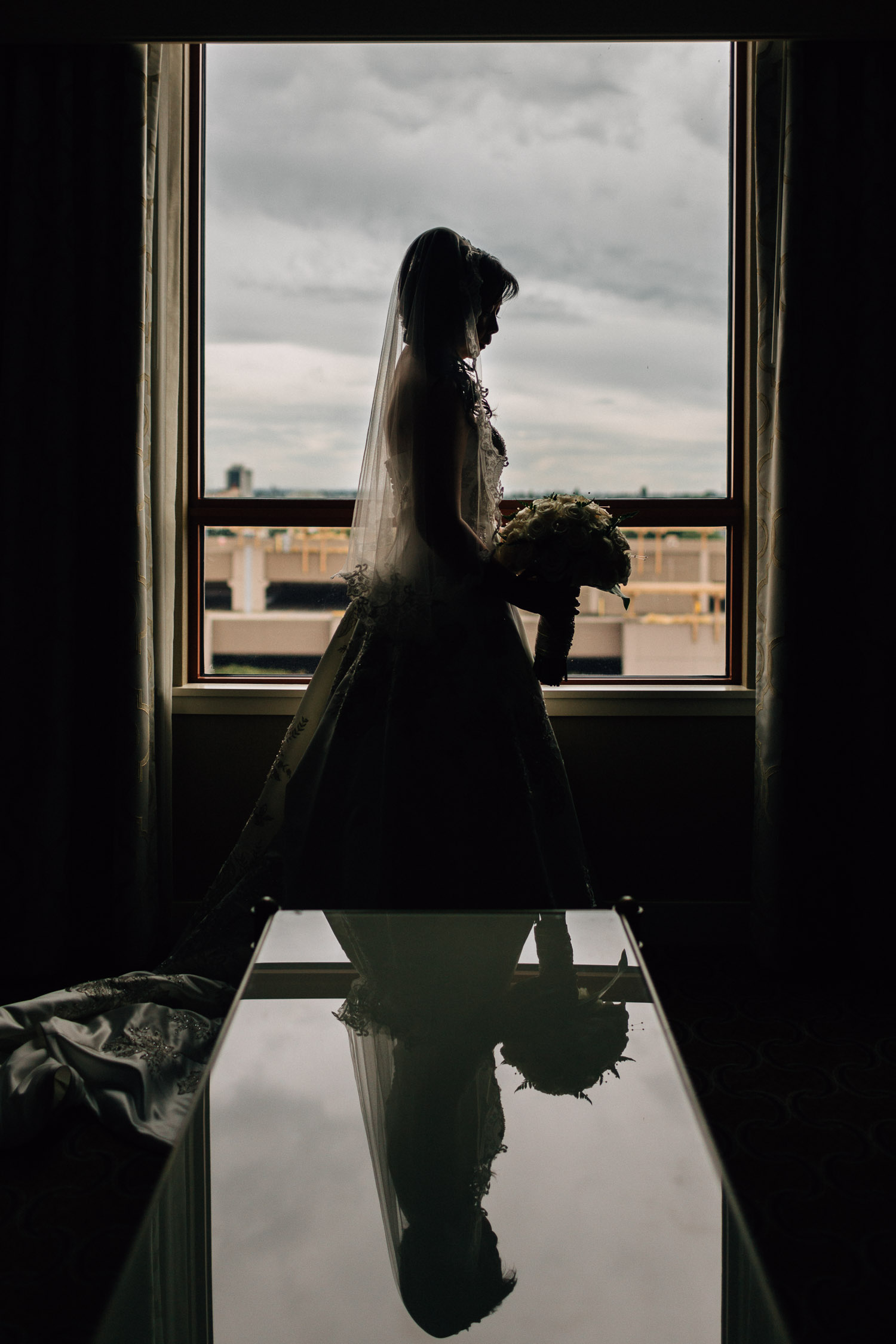 bride getting ready at river rock casino hotel richmond wedding photography