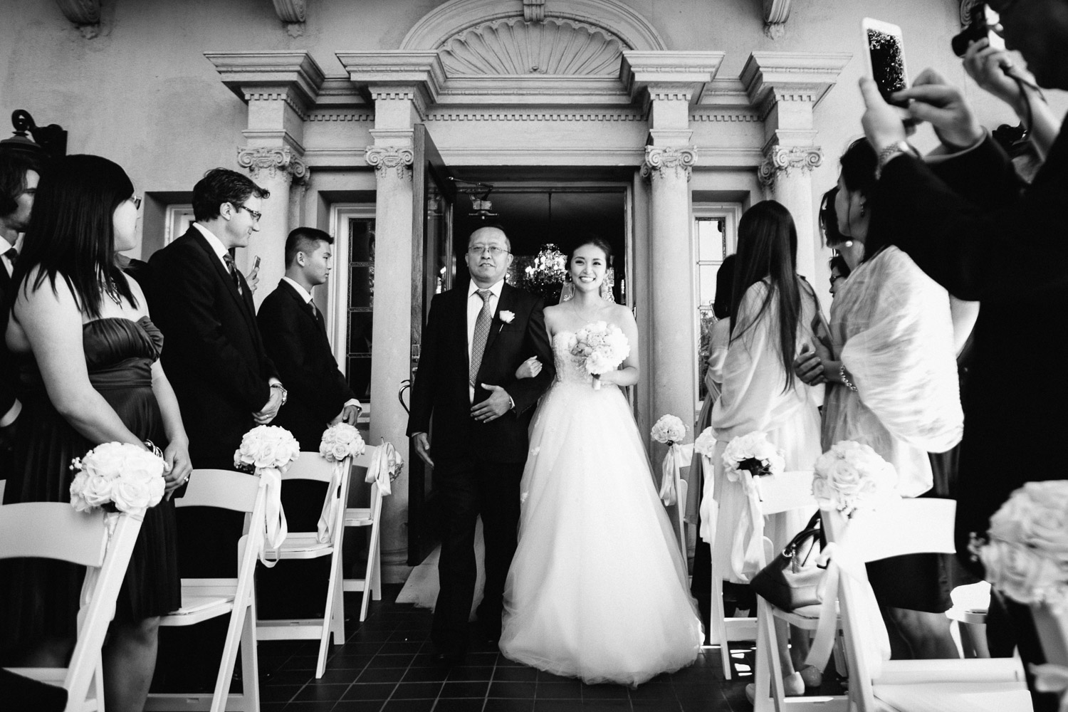bride walking down aisle at hycroft vancouver wedding photography