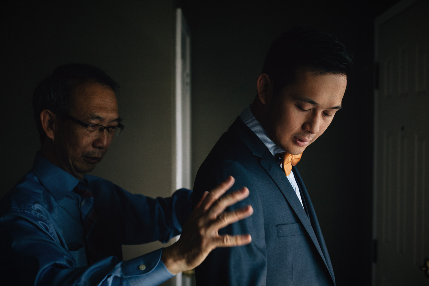 vancouver wedding photographer groom getting ready with father