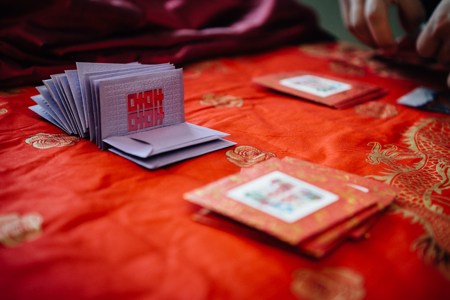 chinese red envelopes vancouver wedding photography