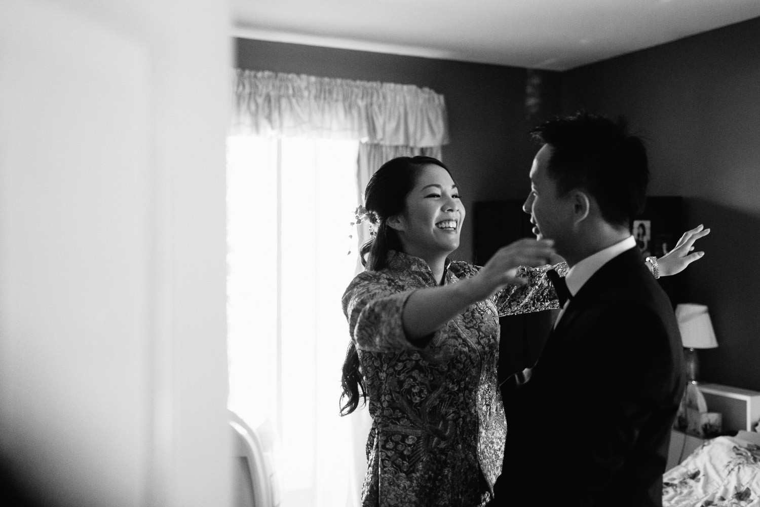 chinese groom meeting bride after door games vancouver wedding photographer