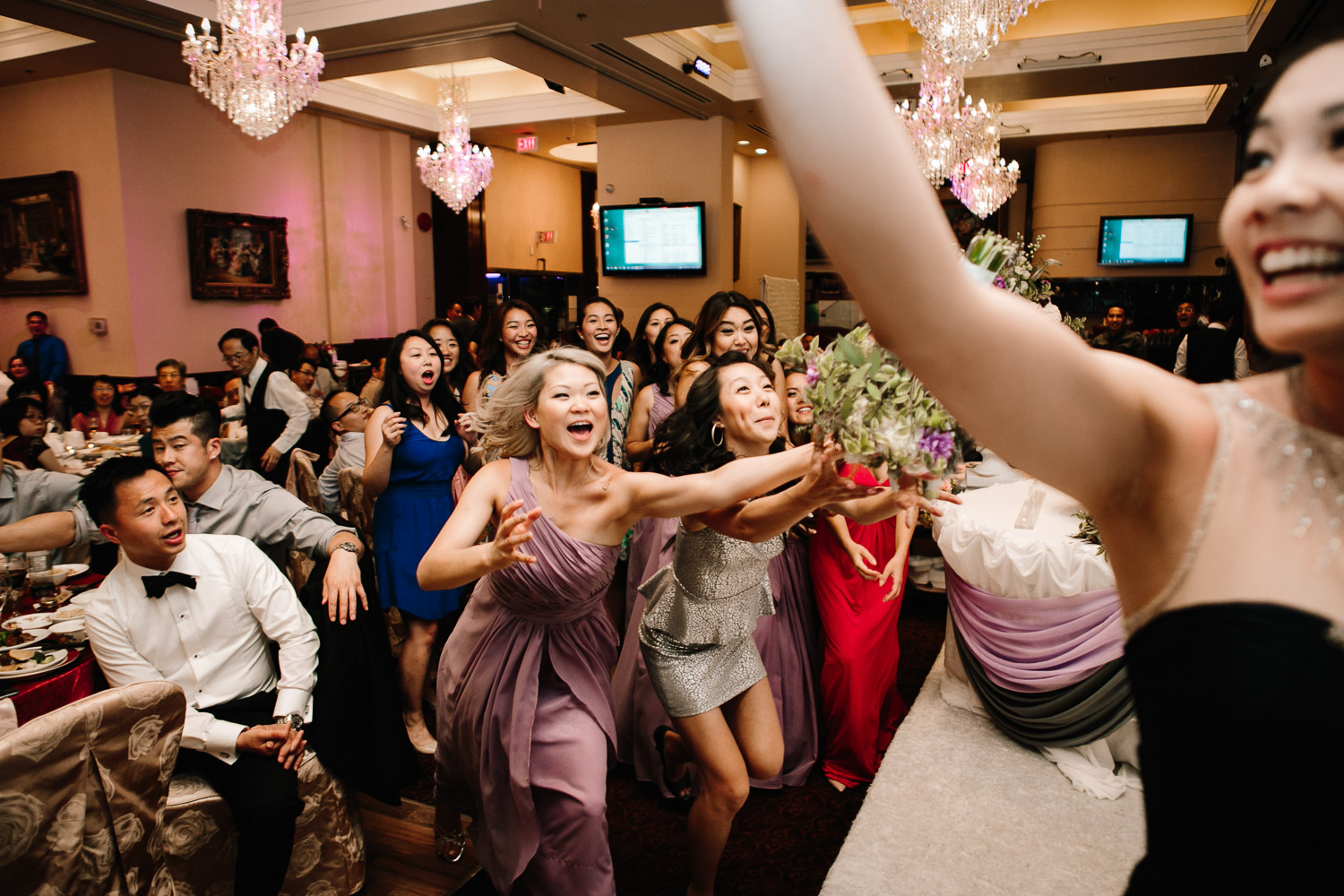 chinese wedding bouquet toss richmond wedding reception photography