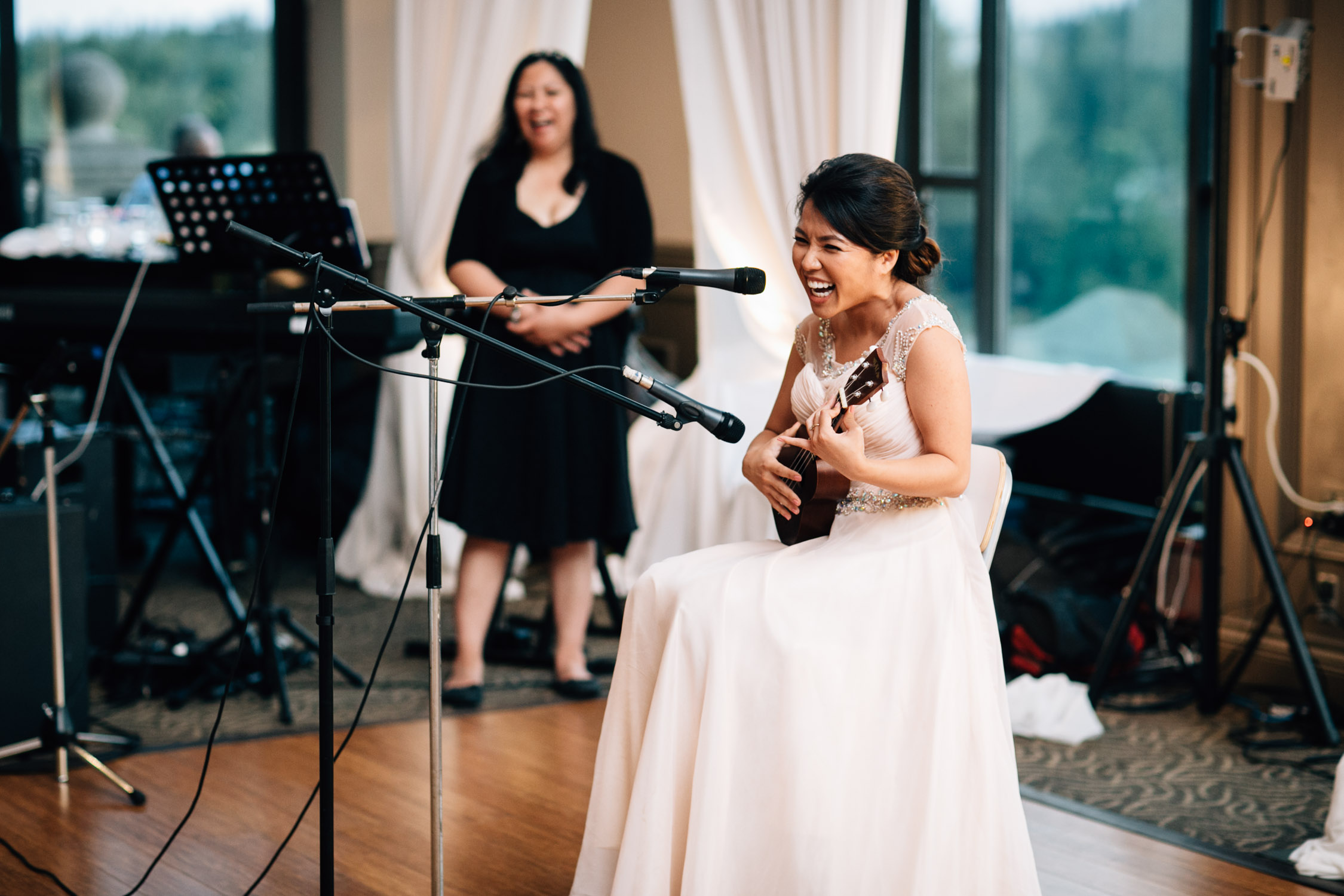 pitt meadows vietnamese filipino wedding at swaneset reception photography