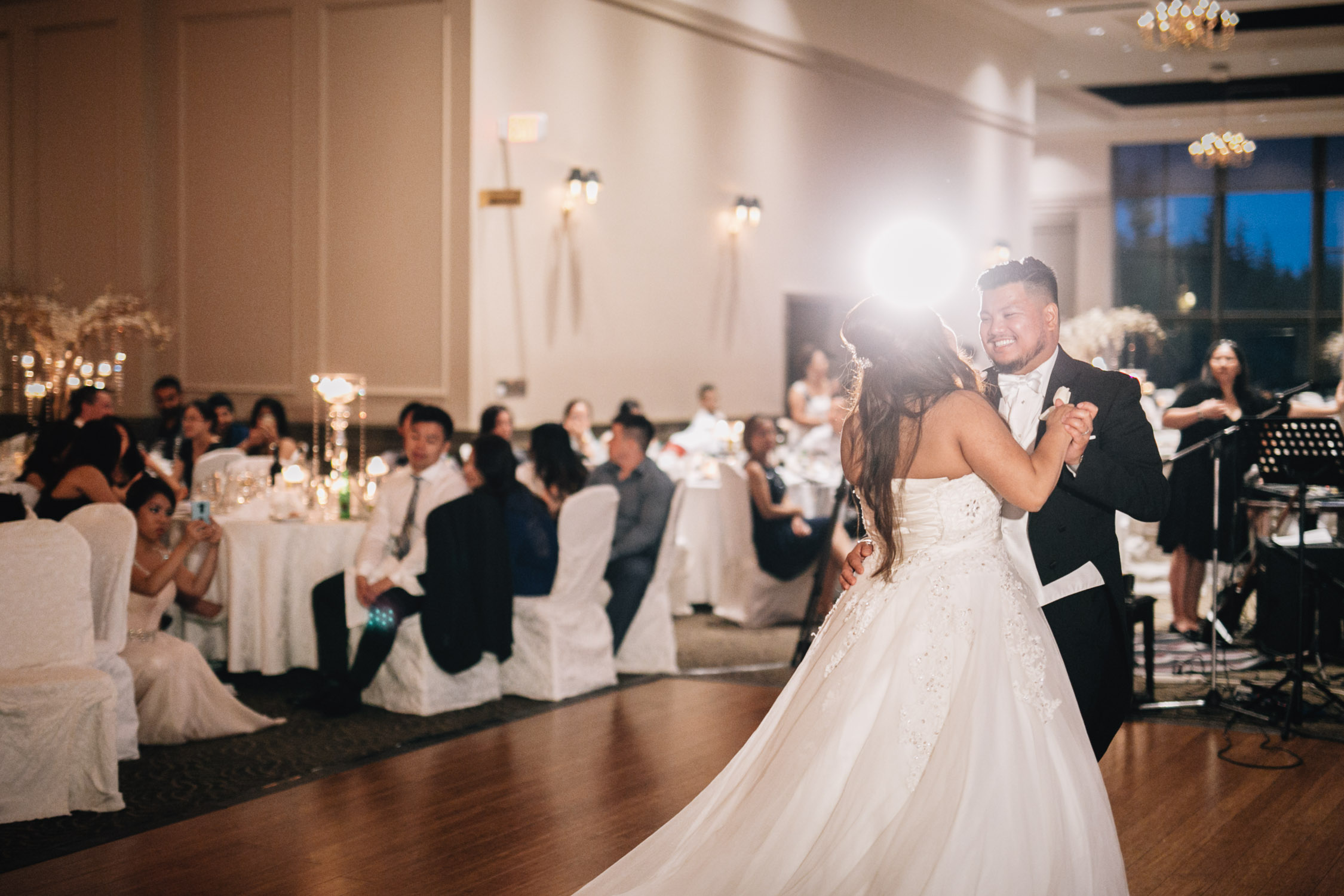 pitt meadows vietnamese filipino wedding at swaneset reception photography