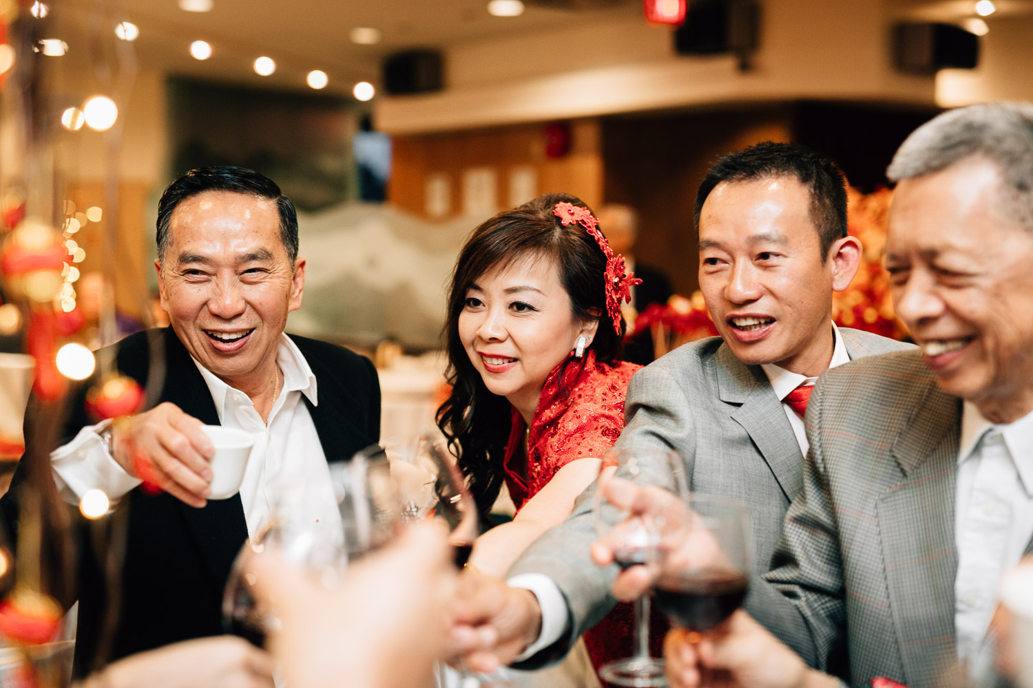 the jade seafood restaurant richmond wedding photographer reception table toasting