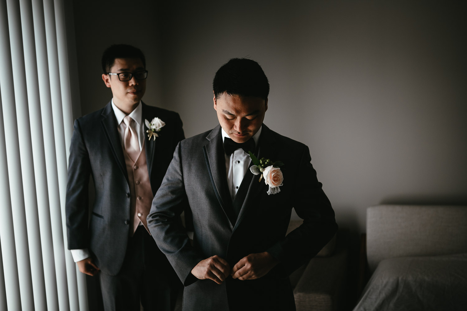 groom getting ready in vancouver bc for wedding photography