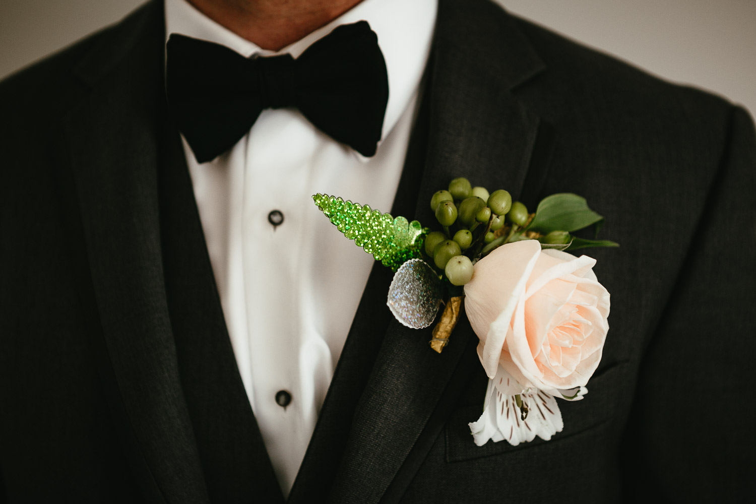 groom boutonnire vancouver wedding photography