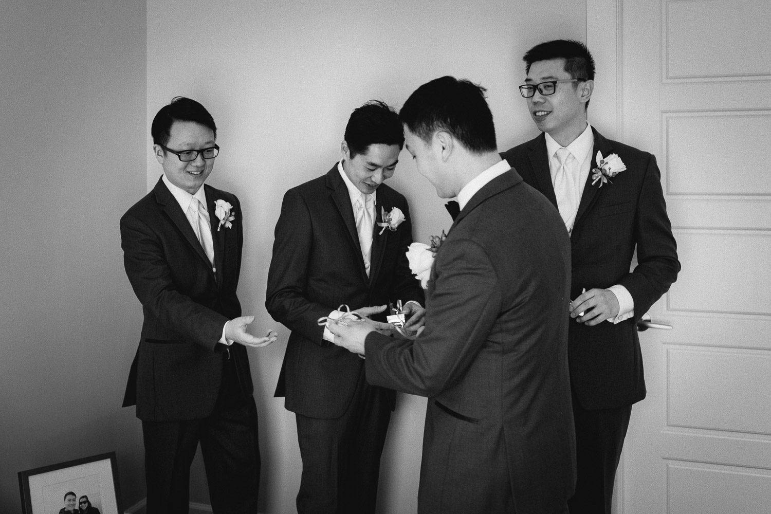 groom giving gifts to groomsmen in vancouver wedding photography