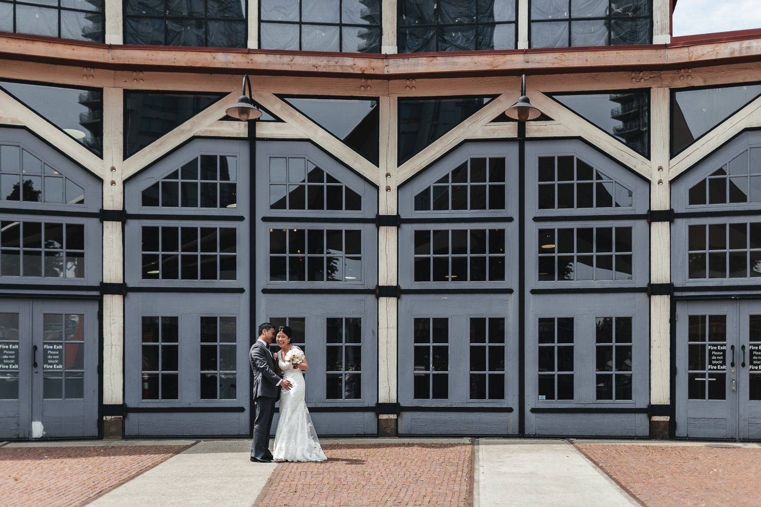 first look yaletown roundhouse vancouver bc wedding photography