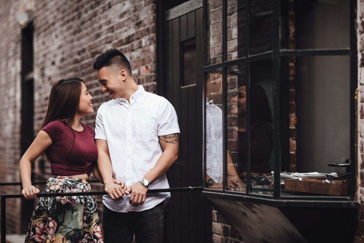 vancouver engagement photography in gastown bc