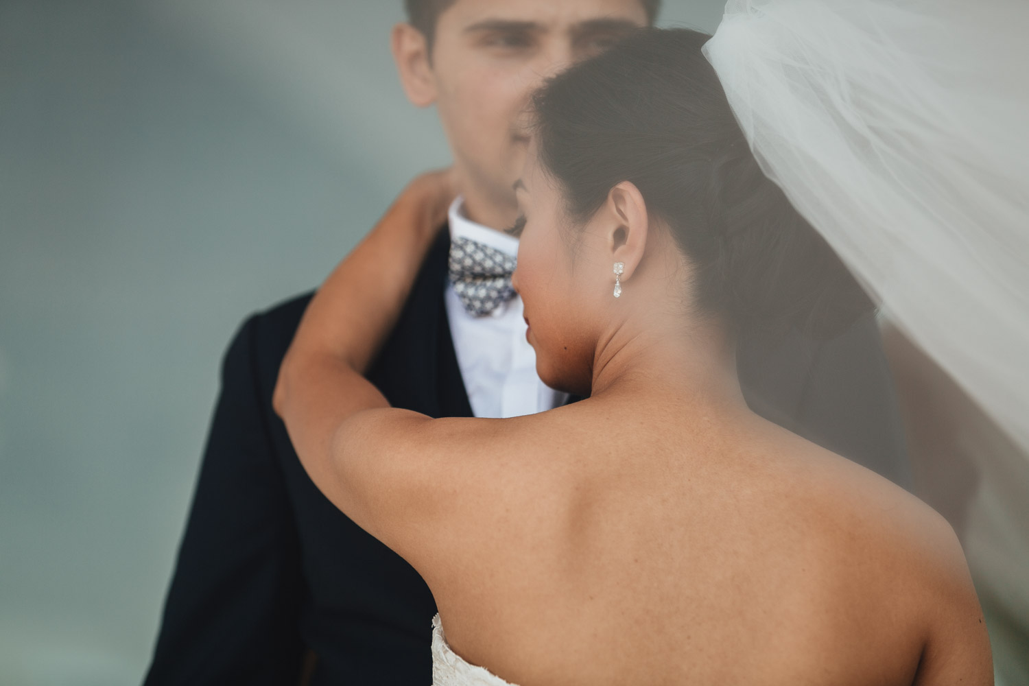 bride and groom portraits in coal harbour vancouver bc