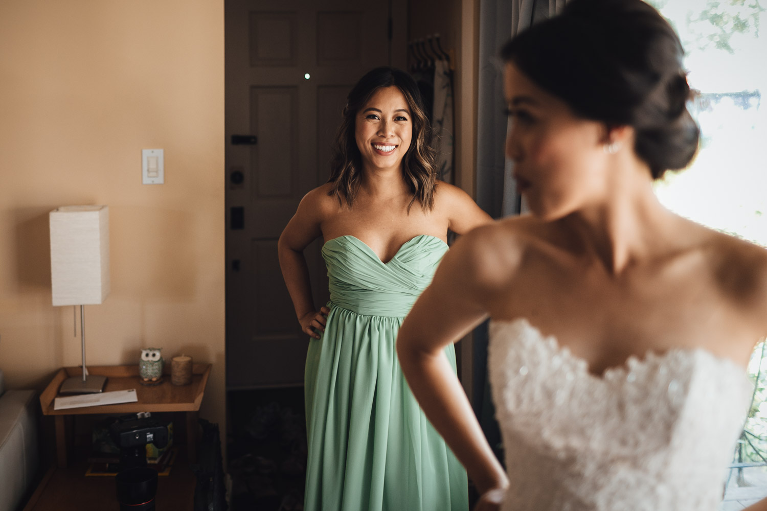 east vancouver wedding photography candid